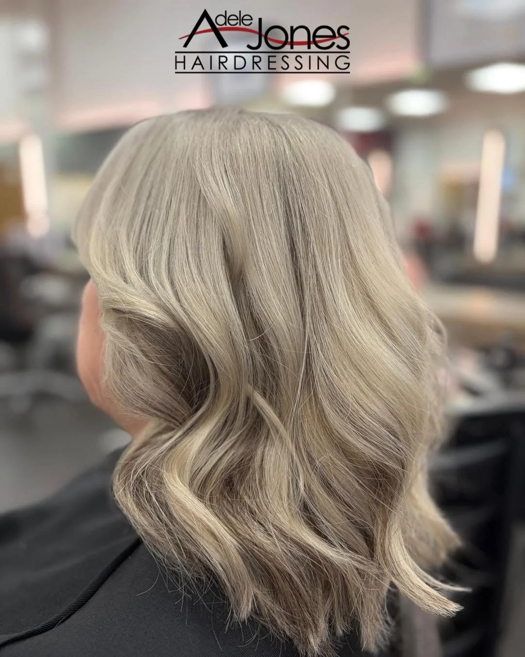 http://goo.gl/C6wQSO
Icy Blonde into dark undertones created by our Executive Director Adele.
-
-
#hair #adelejoneshairdressing #barnsley #barnsleyhairdresser #ghd #schwarzkopf #schwarzkopfprofessional #chromaidschwarzkopf #toner #foils