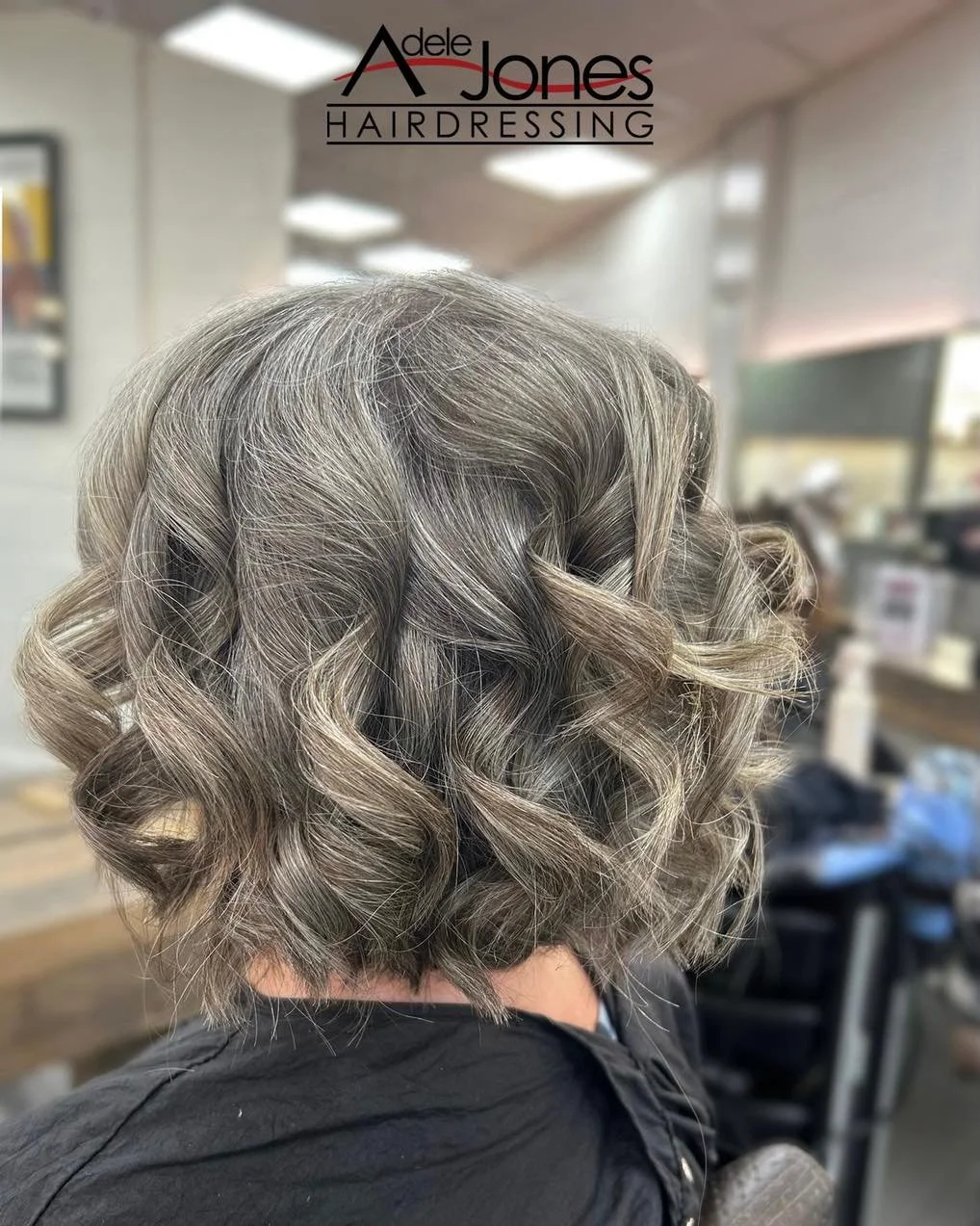 https://goo.gl/xsFyxA
✨Fancy a cut and colour by one of our up coming trainee stylists for &pound;58?* 
✨ Fancy going a BOLD colour or just a subtle tonal change ? 
✨Need help covering those greys?
✨Or simply just a cut for &pound;15? The cut will be