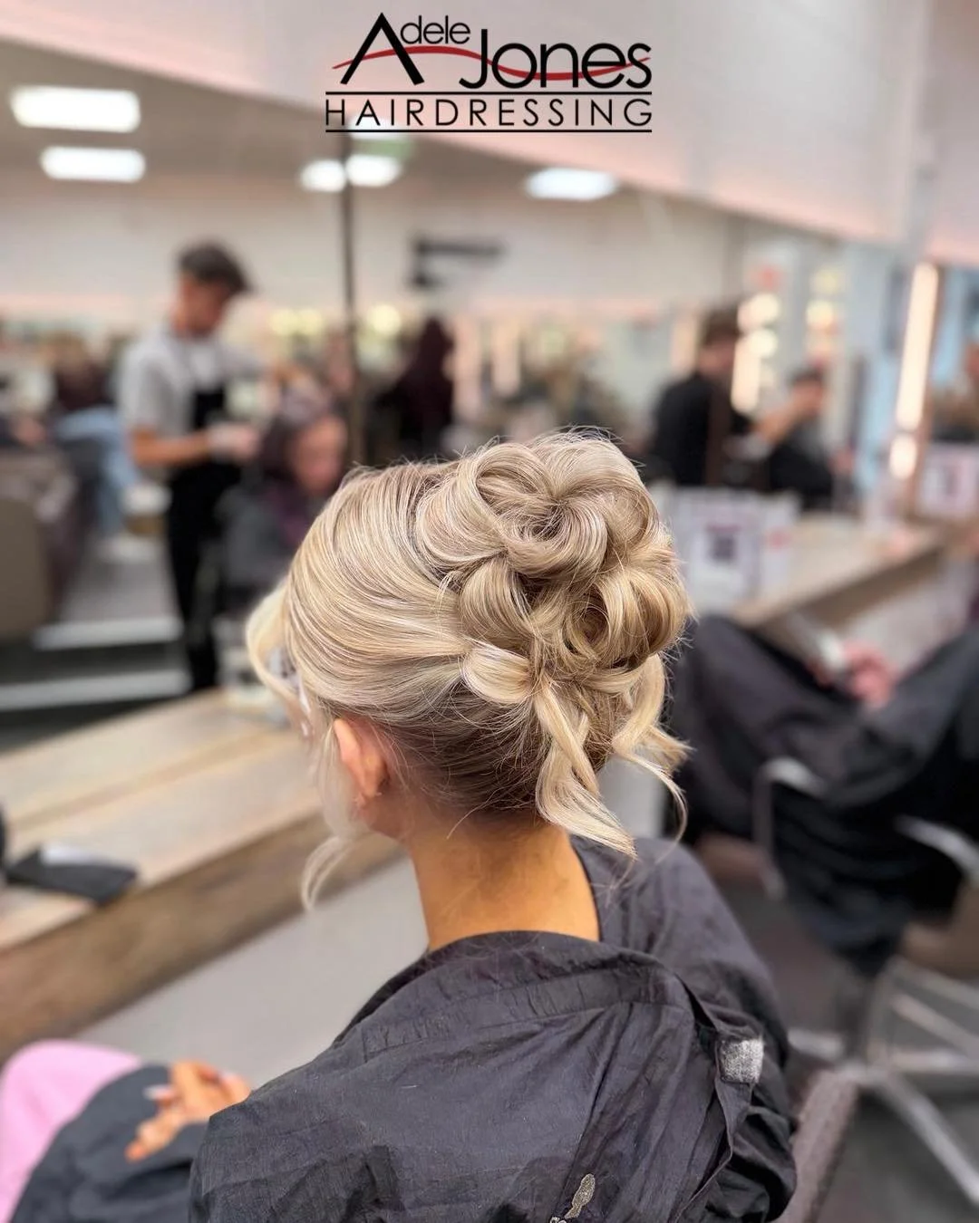 http://goo.gl/C6wQSO
Hair up created by our Stylist Amber.
-
-
#hair #adelejoneshairdressing #barnsley #barnsleyhairdresser #ghd #schwarzkopf #schwarzkopfprofessional #chromaidschwarzkopf #toner #foils