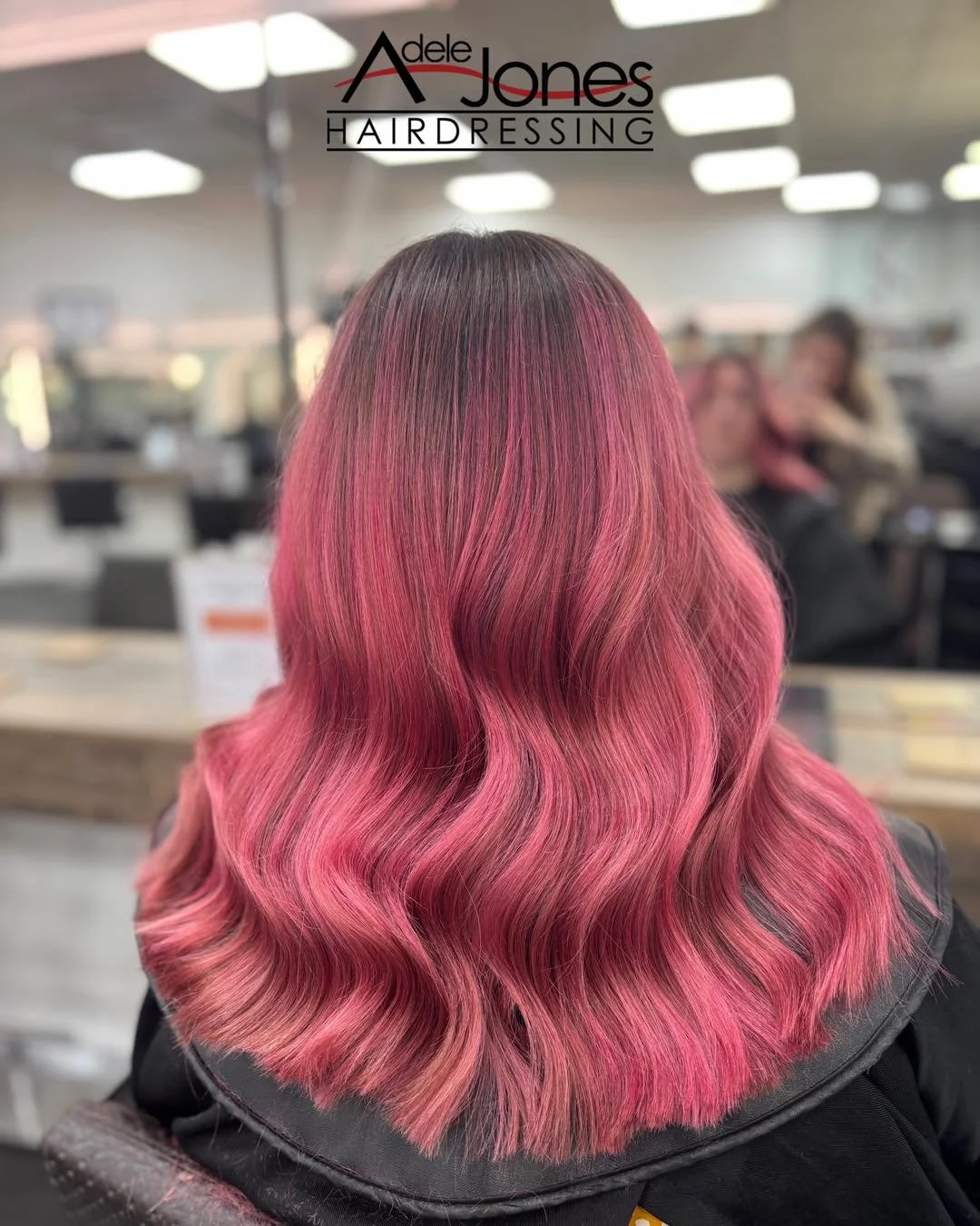 https://tinyurl.com/mffe7mbu
Bright Pink created by our Salon Director Libby.
-
-
#hair #adelejoneshairdressing #barnsley #barnsleyhairdresser #ghd #schwarzkopf #schwarzkopfprofessional #chromaidschwarzkopf #toner #foils