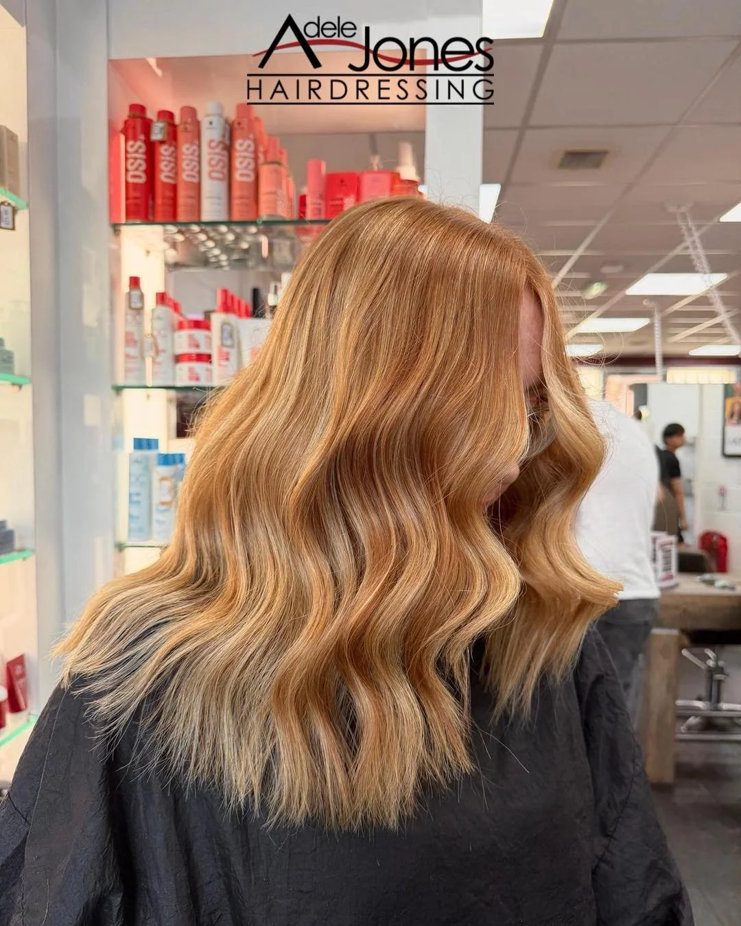 http://goo.gl/C6wQSO
Bright and summery lived in blonde on a natural copper created by our Stylist Amber.
-
-
#hair #adelejoneshairdressing #barnsley #barnsleyhairdresser #ghd #schwarzkopf #schwarzkopfprofessional #chromaidschwarzkopf #toner #foils