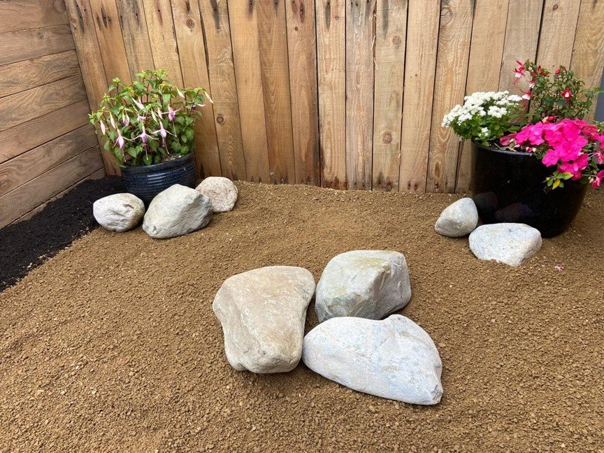 Medium Pond Boulders (200mm-350mm)