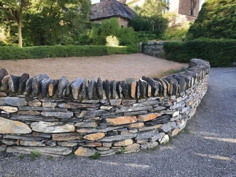 Rustic Grey Slate Walling In The Front Garden