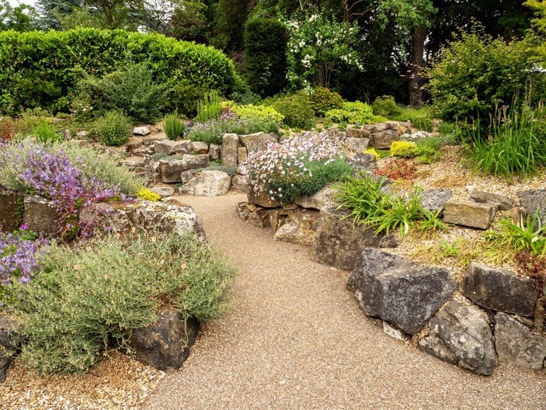 golden-granite-self-bind-path.jpg