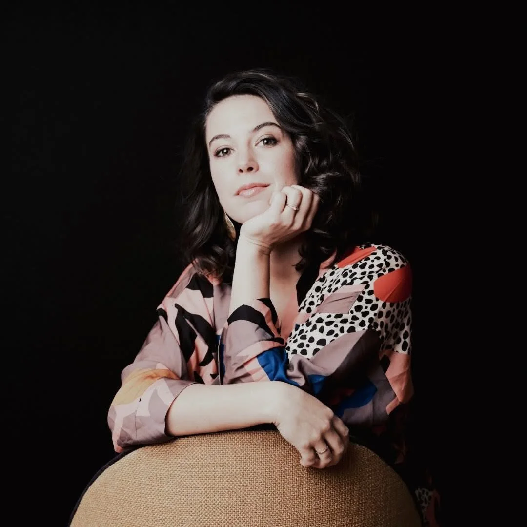 ✨N O U V E L L E  S A I S O N ✨

Comme ces temps-ci je m&rsquo;ennuyais un peu entre les concerts solos, les concerts avec mon Trio Sōra, les concerts de musique de chambre, mon d&eacute;m&eacute;nagement, le chantier et ma vie de maman, je me suis d