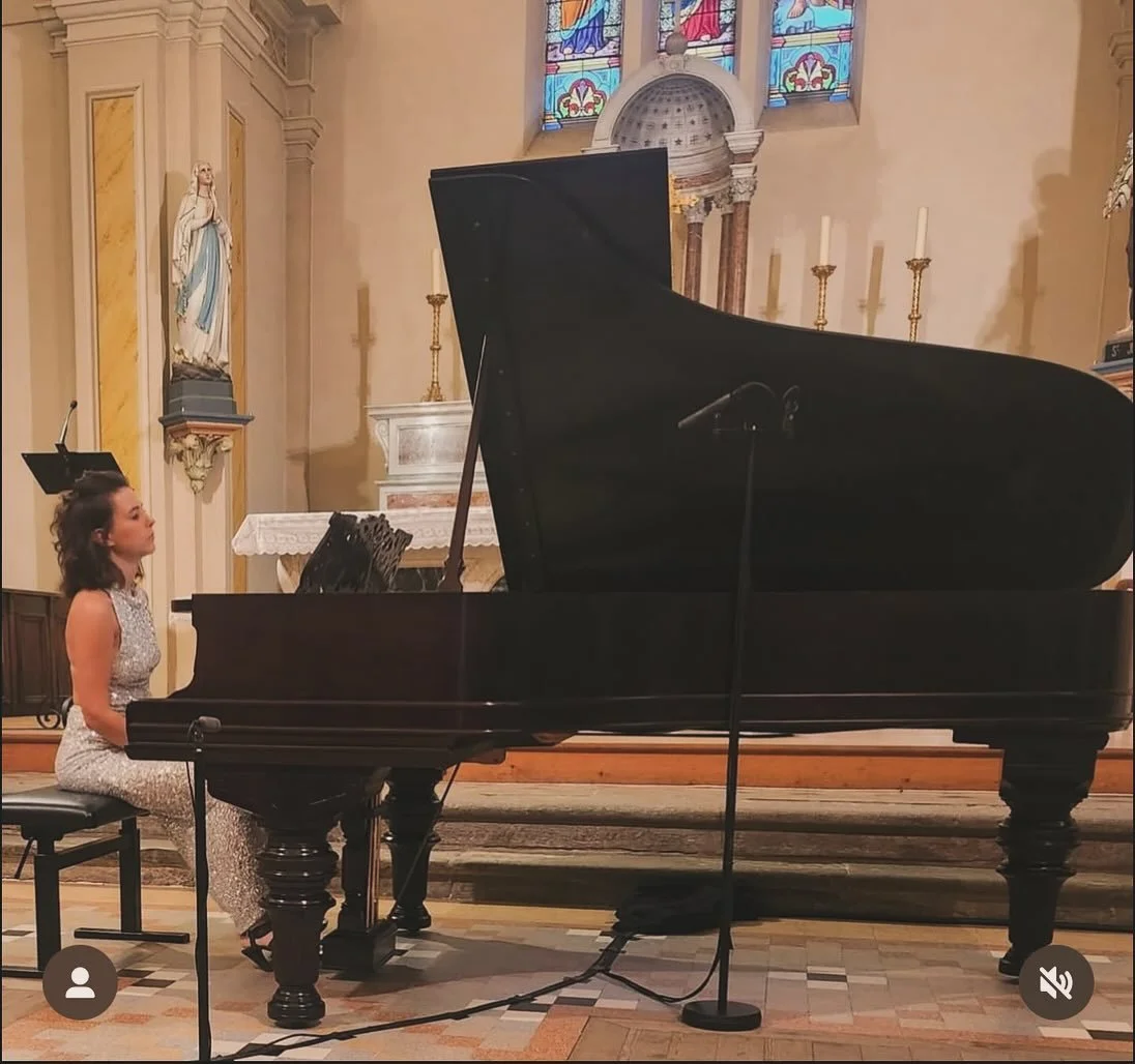 🌻 July has been like &hellip;

Part 1 
1. @triozadig &amp; Friends Festival / solo Motherhood
2. @triozadig &amp; Friends Festival / first concert by the mountains 
3. @triozadig &amp; Friends Festival / Manigod 
4. Cows and baby
5. Manigod mountain