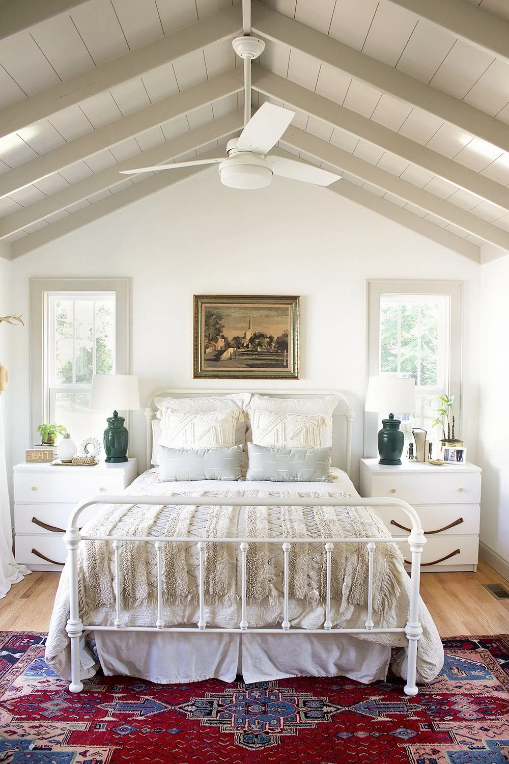 eclectic-master-bedroom.jpg