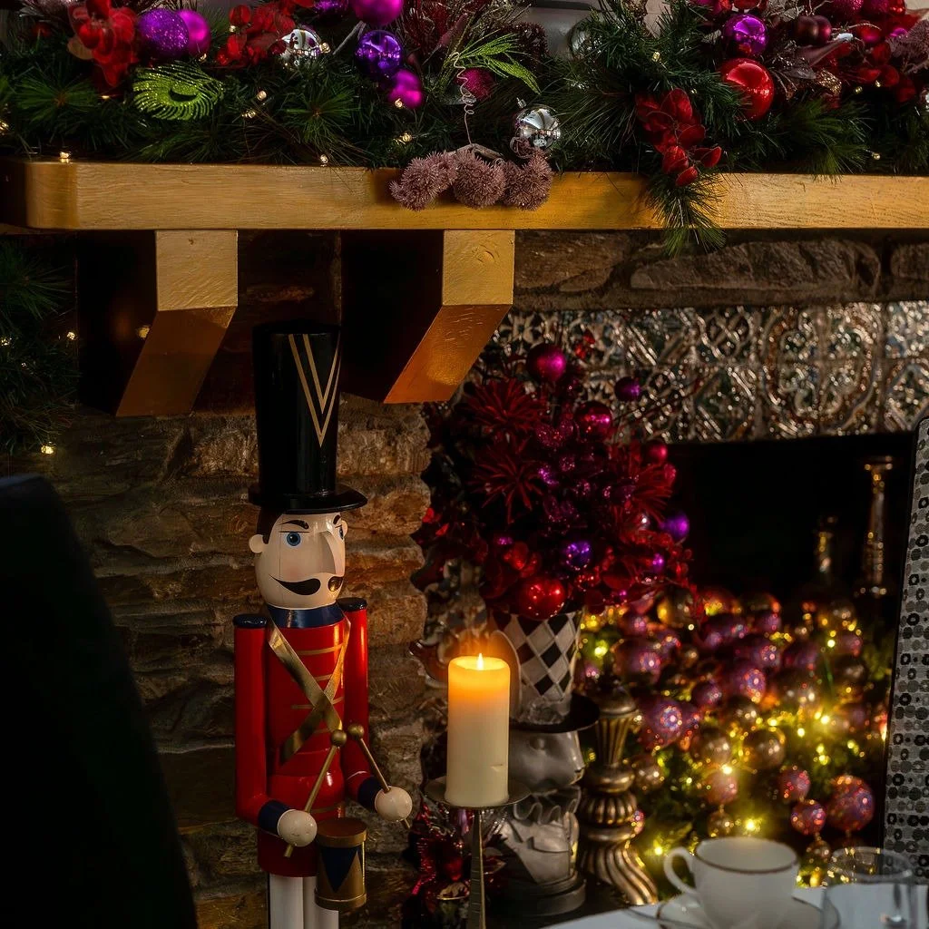 Well now, this is unexpected&hellip;

Due to a last-minute group cancellation, we suddenly have a few golden tickets available for Christmas in Cornwall 🎄 

The Farrer, The Muir and The Bennett are now up for grabs for a three-night festive escape, 