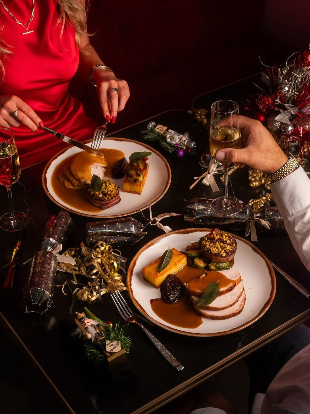 Christmas at Talland is very nearly a full house! 🎄 

Three days of very good food, generous pours, questionable answers to our infamous Christmas Day quiz, and absolutely no washing up. But there&rsquo;s still room for two more at our table. 

The 