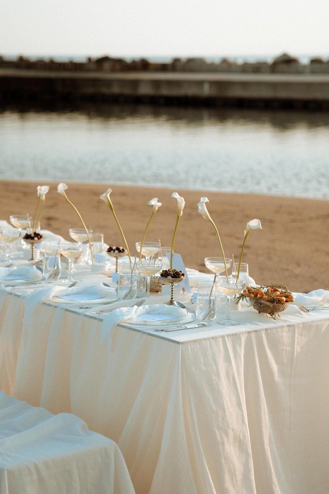 mediterranean inspired styled shoot wedding next to the sea