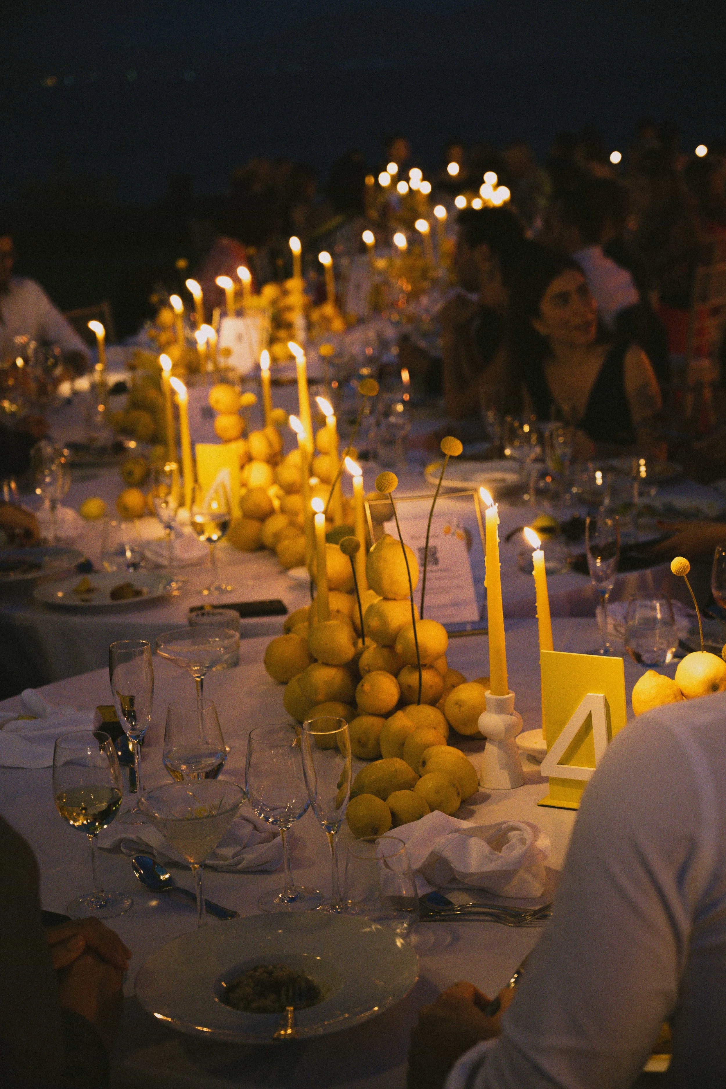 lemon wedding decoration with yellow candles 