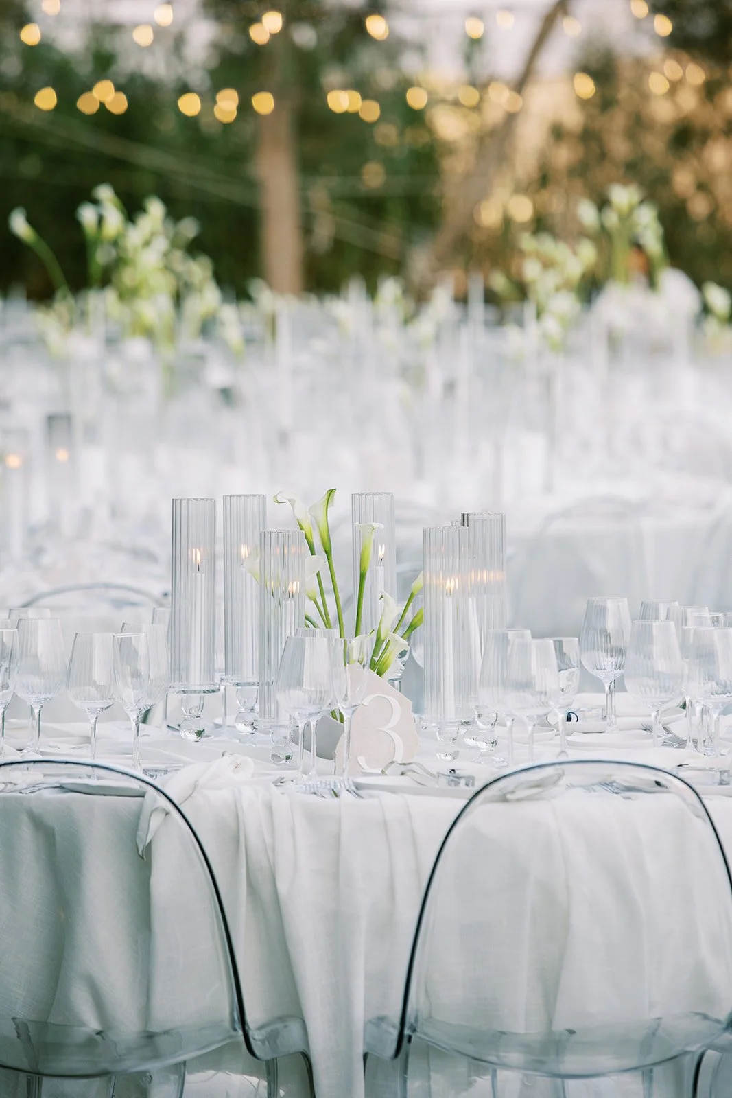 close up on white modern wedding decor 