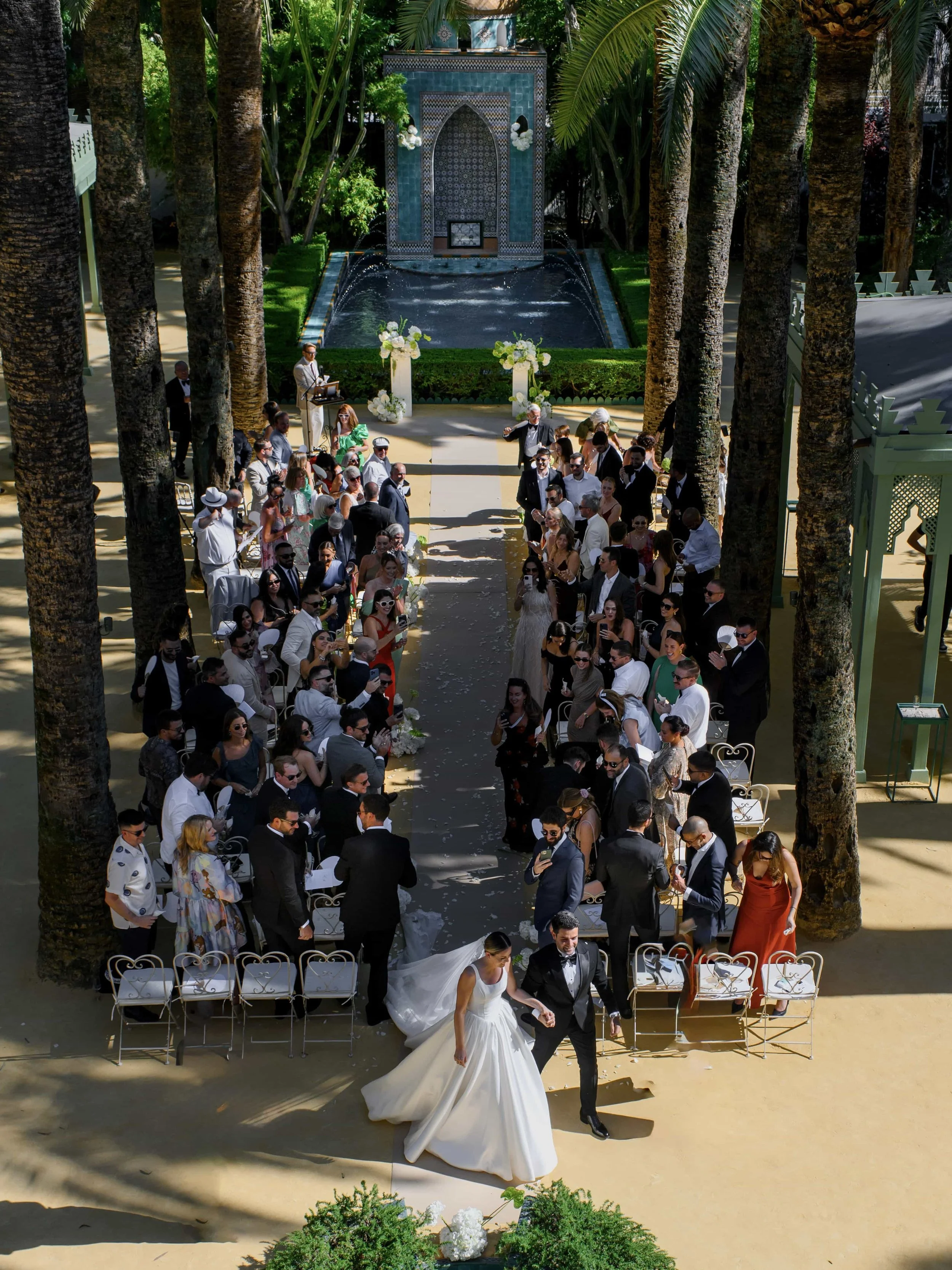 Bride and groom ceremony exit sevilla 