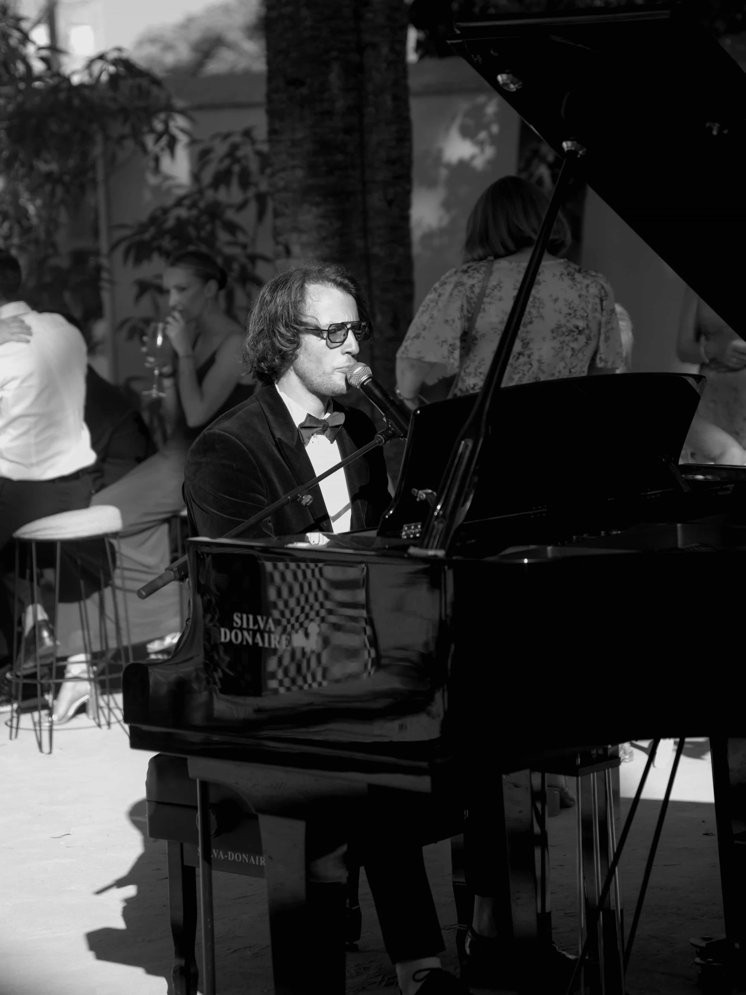wedding piano black and white 
