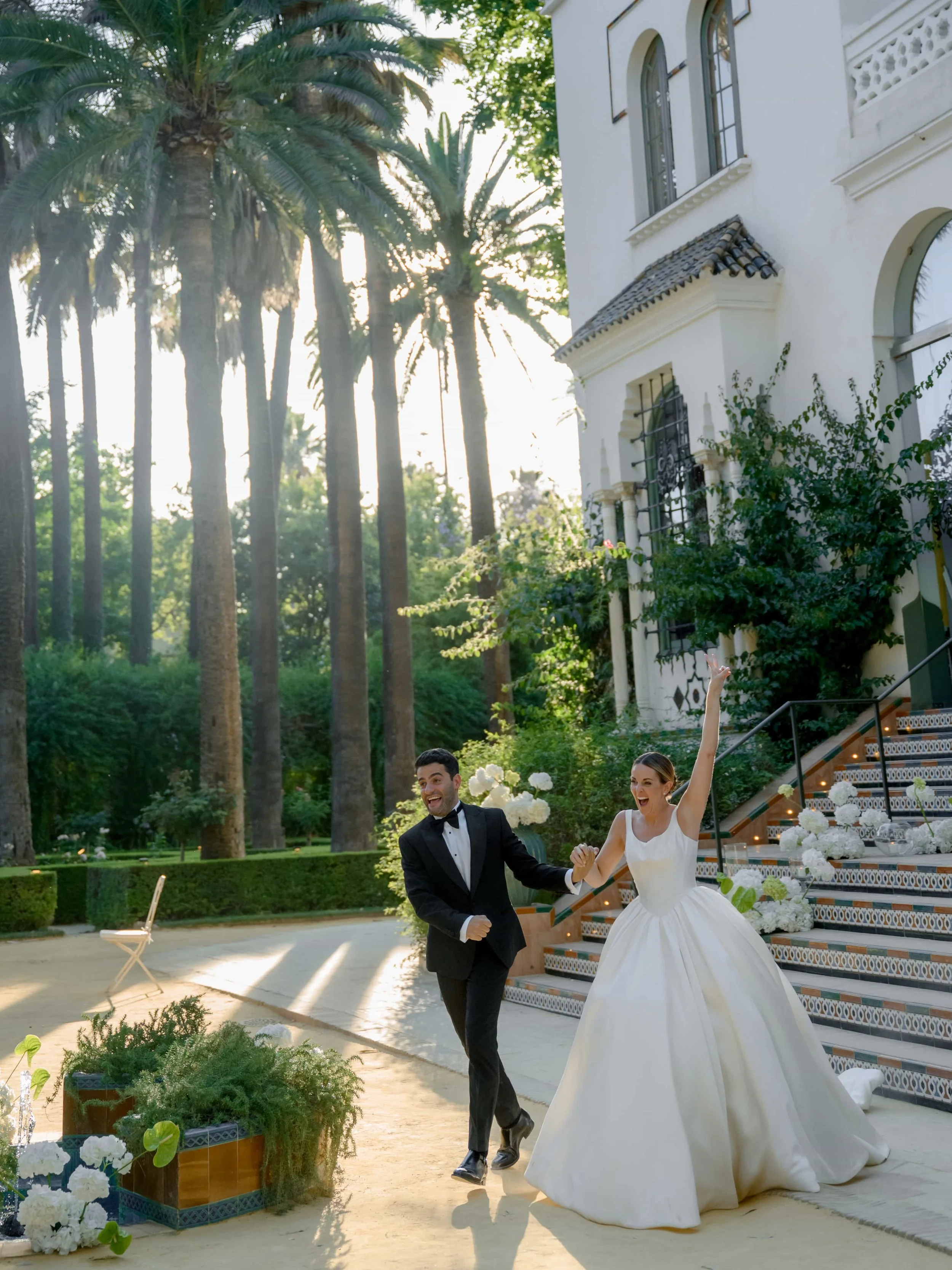 couple dinner entrance 