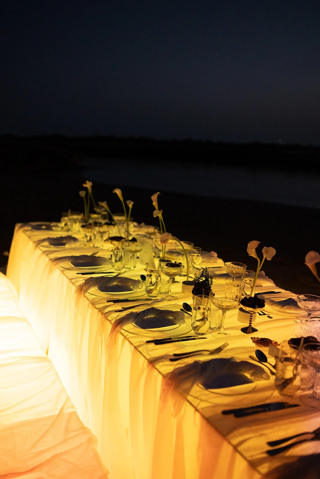 glowing table wedding setup 