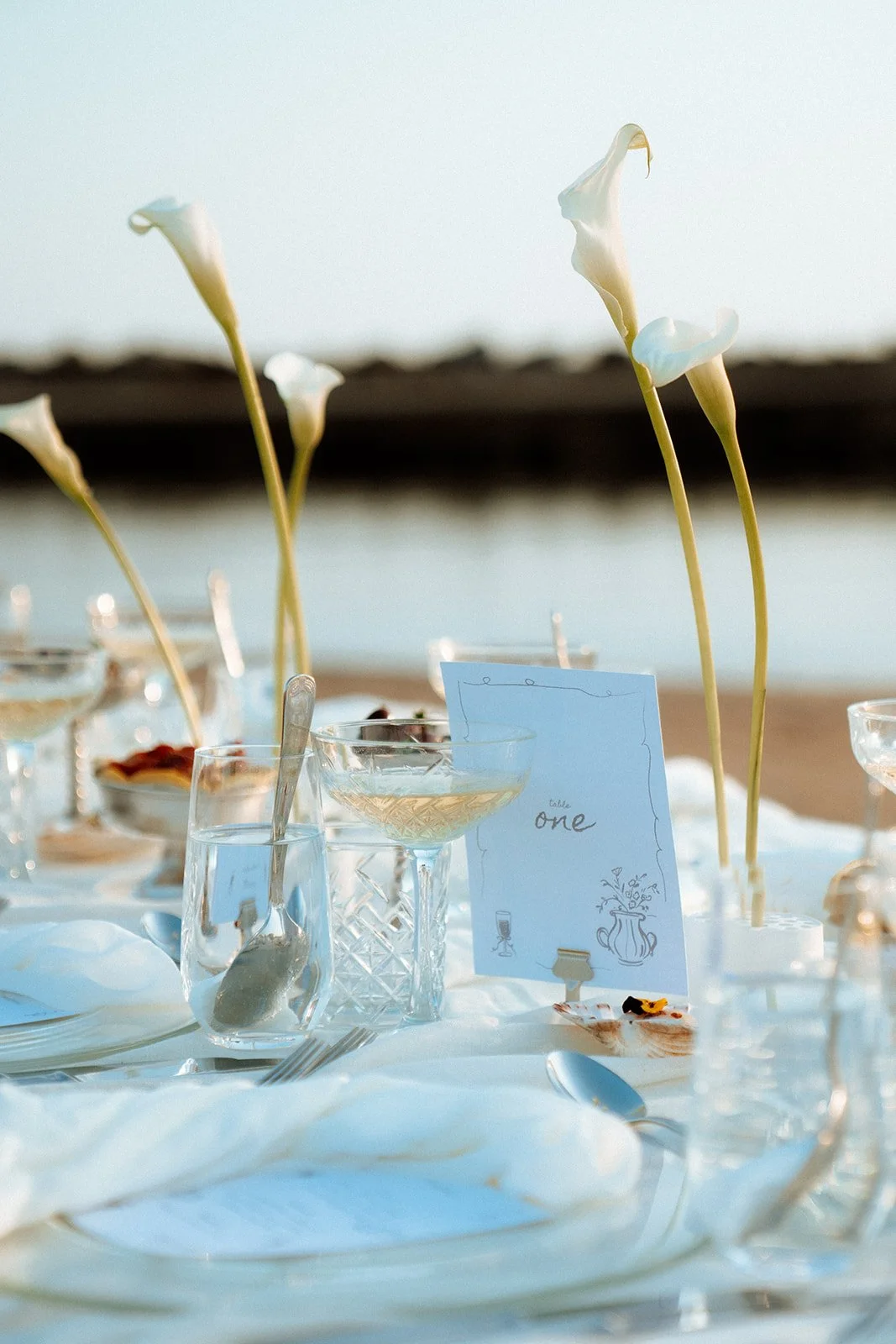 cala lily wedding decoration