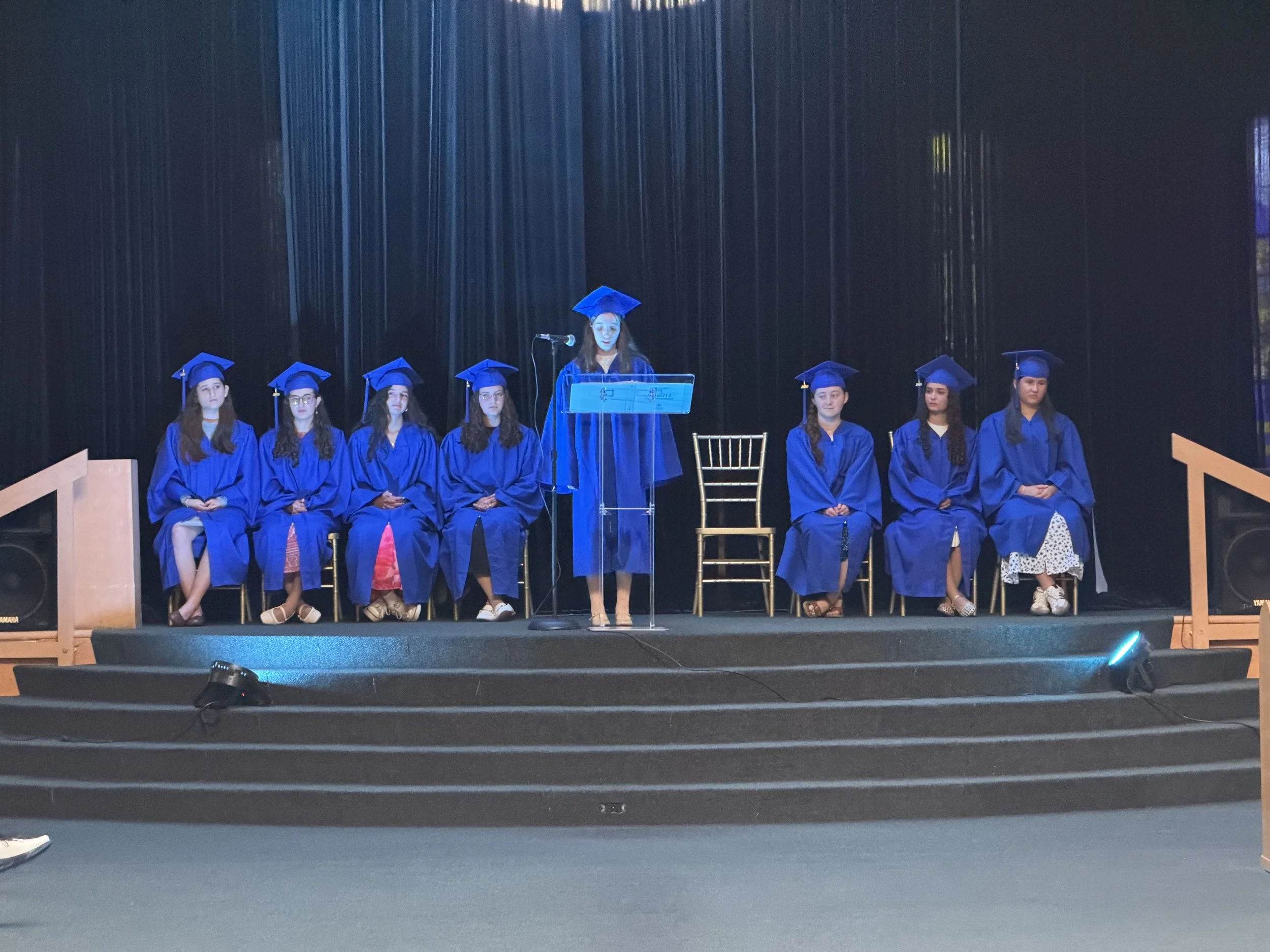 grad5.jpg