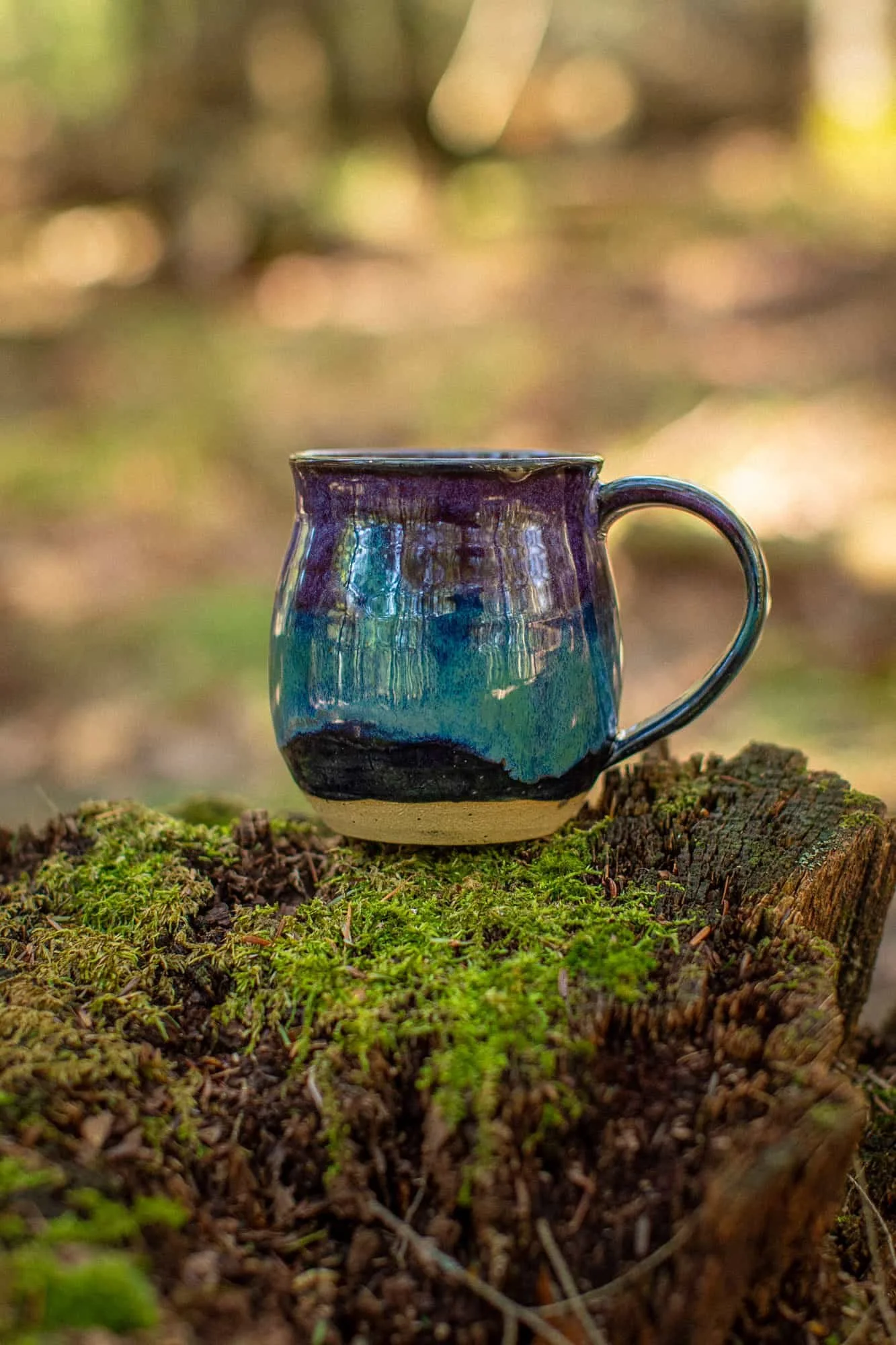 Coves Coffee_Handmade Mug_Aurora Flow_1.jpg