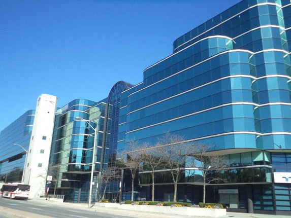   LEASE RENEGOTIATION – Toronto, ON  Service:  Tenant Representation  Client: Manulife Securities Size: 9,470 sq ft 