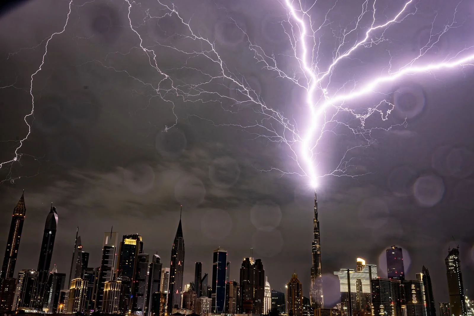 Dubai Lightning.jpeg