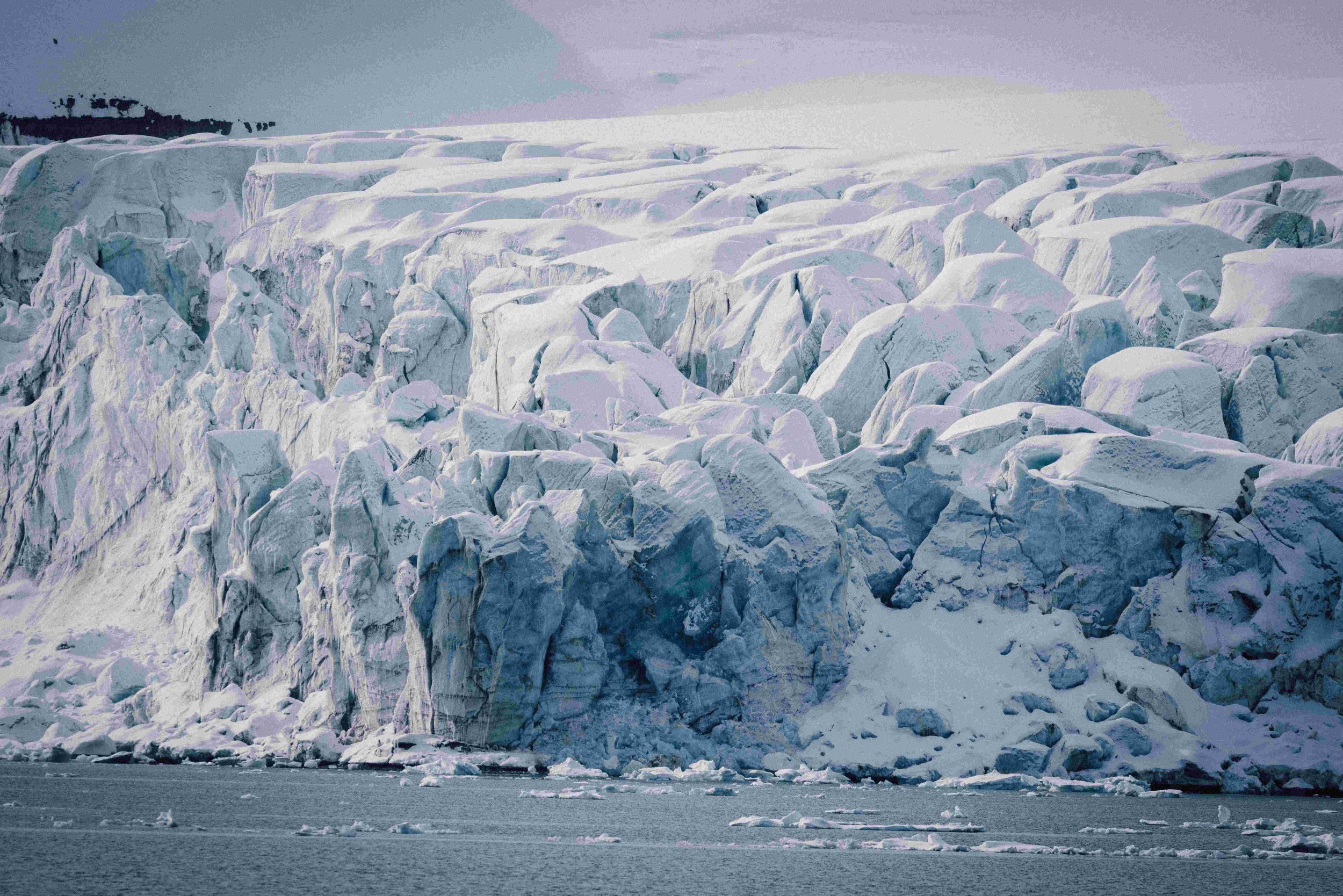 Glacial-Ice-Wall_2026-06-04_01.jpg