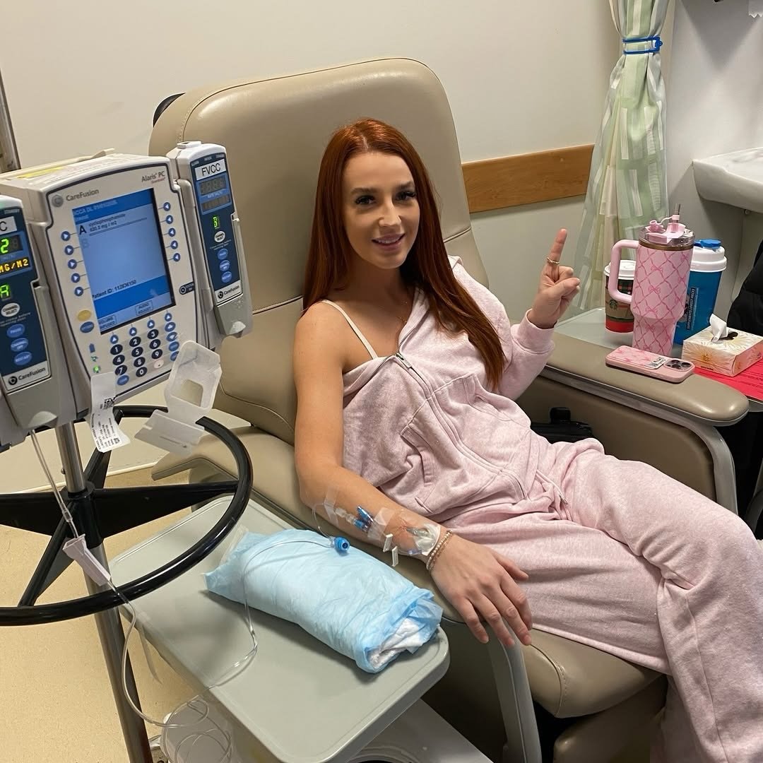 Sending love to @mindbodysoullindsay2.0 as she begins chemotherapy 💕
_________

Chemo 1 ✅

Today I started AC chemo &mdash; Adriamycin (aka the &ldquo;red devil&rdquo;) and Cyclophosphamide. A powerful combo designed to be just as aggressive as the 