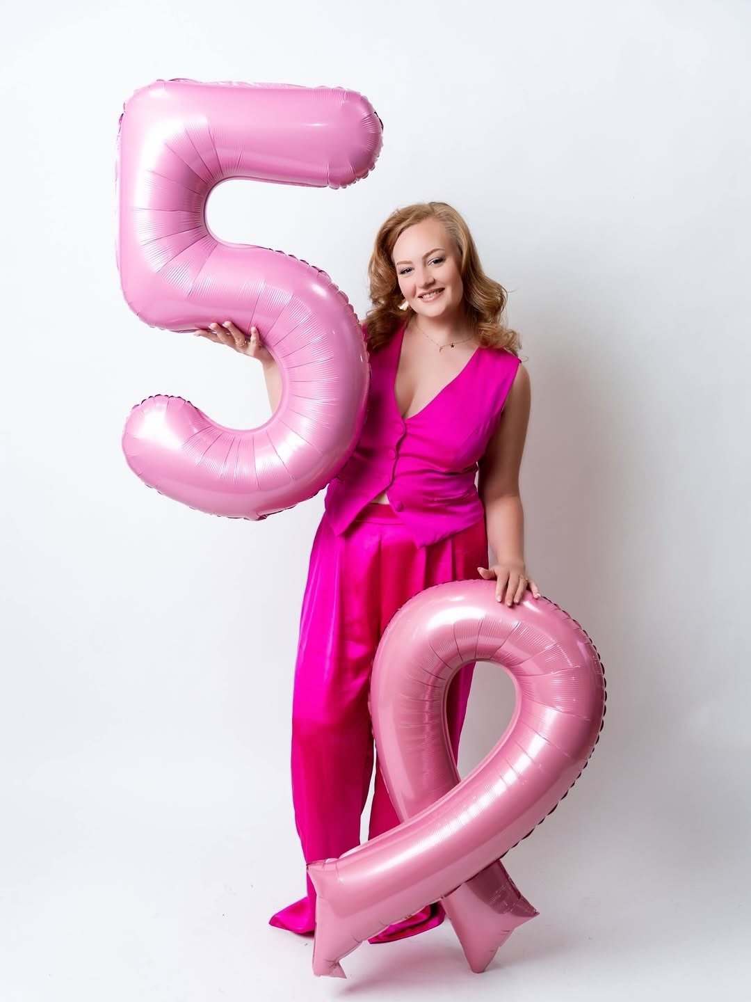 @kaitlyn.victoria is a FIVE year TNBC thriver! 🙌

That&rsquo;s a big milestone for me, as my chances of recurrence now drop to around 2-3%.

I made it. Through all the pain, all the tears, the surgeries, the infections, the side effects, and all the