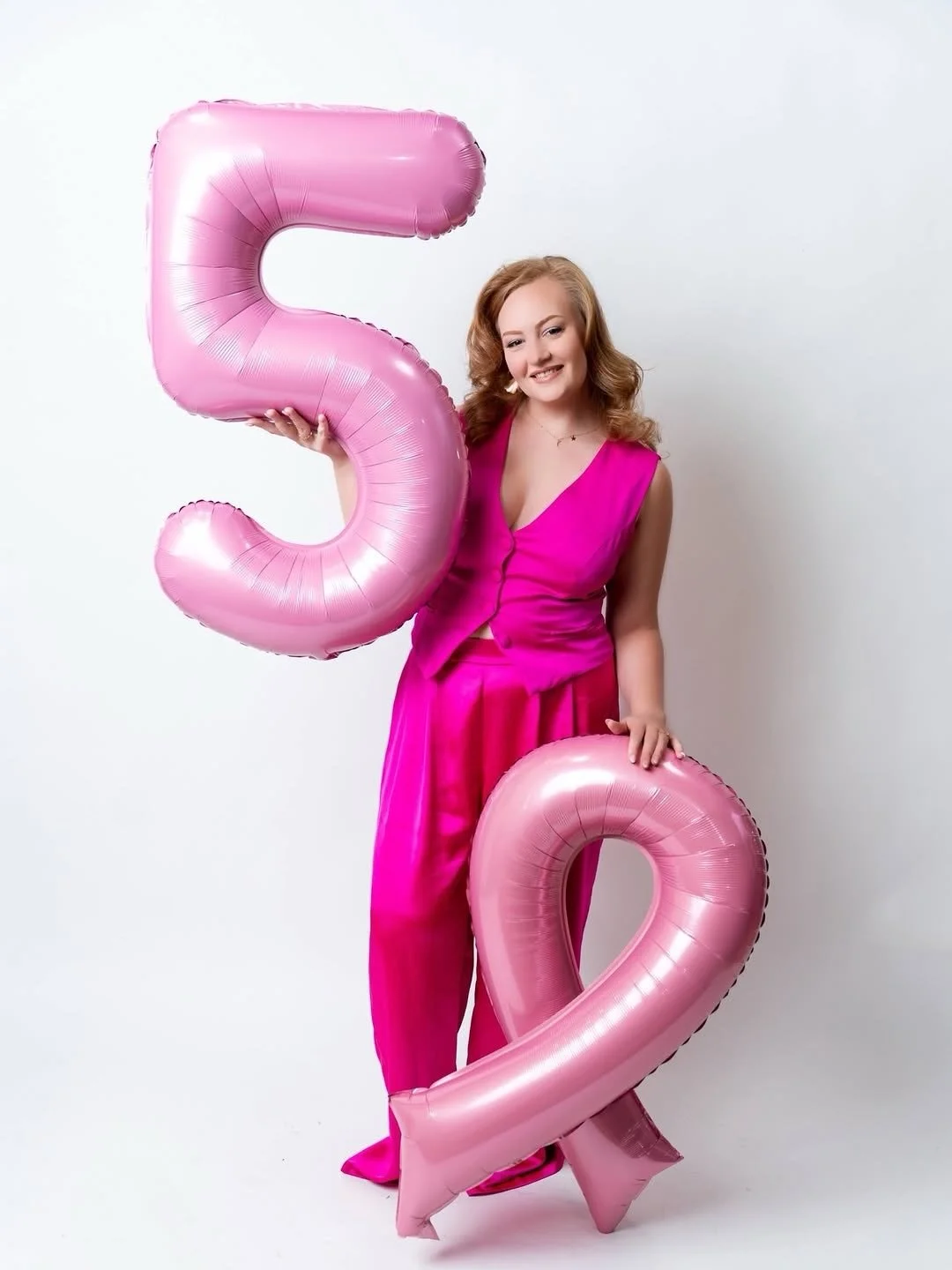 @kaitlyn.victoria is a FIVE year TNBC thriver! 🙌

That&rsquo;s a big milestone for me, as my chances of recurrence now drop to around 2-3%.

I made it. Through all the pain, all the tears, the surgeries, the infections, the side effects, and all the