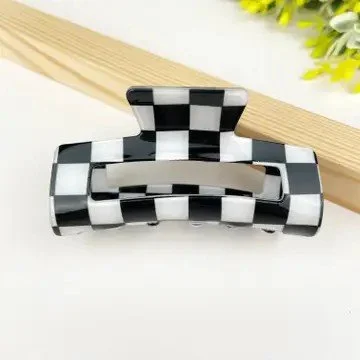 41f79f0eab18aaf14e30c63ba5d787e0a53ff408eef15aa0b8a17908a0de1b27.jpg