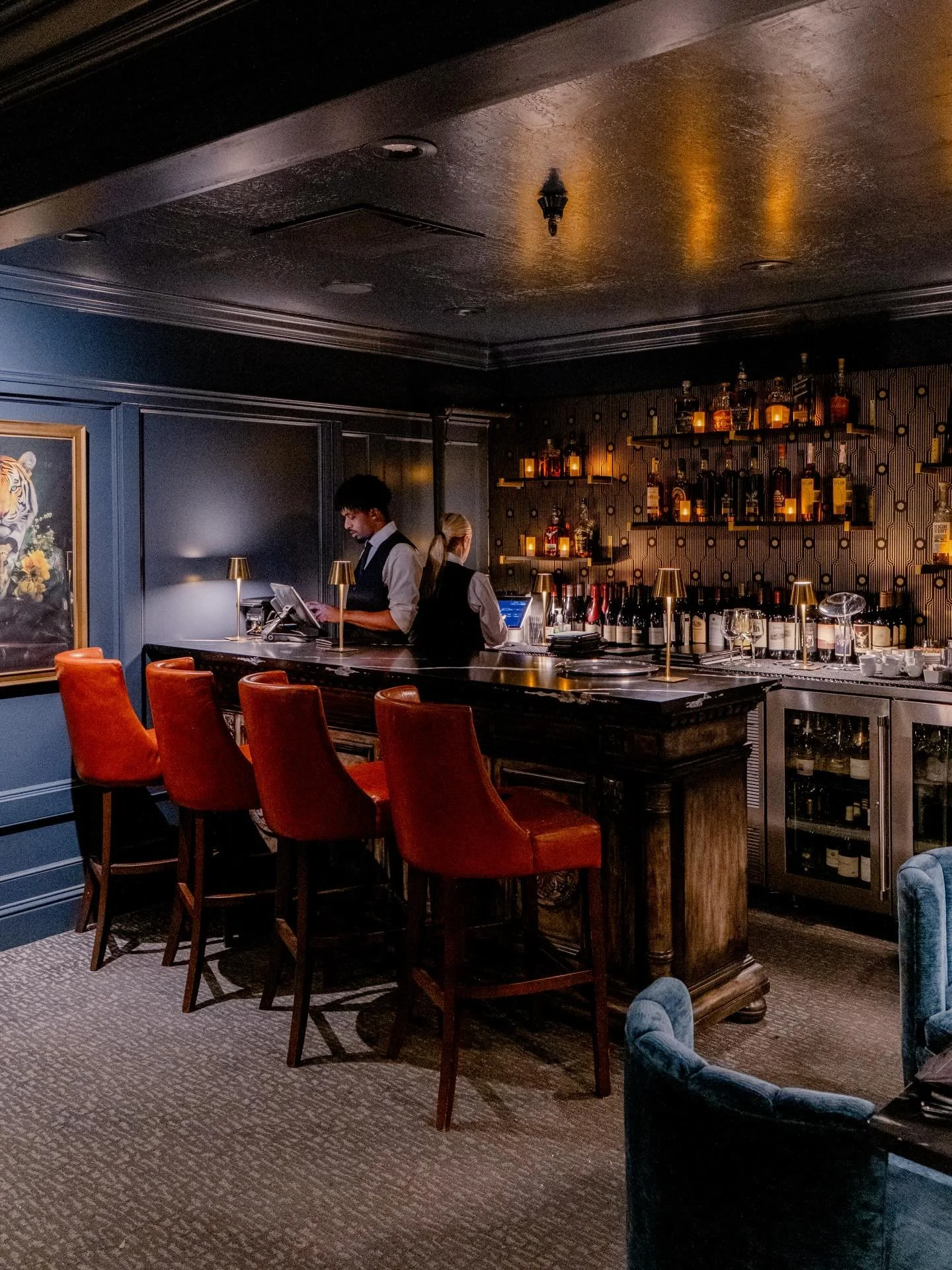 Settle into The Lounge at Prime Steakhouse 🥃 Perfect for everyday evenings and intimate celebrations

#primesteakhousewc #steakhouse #walnutcreek