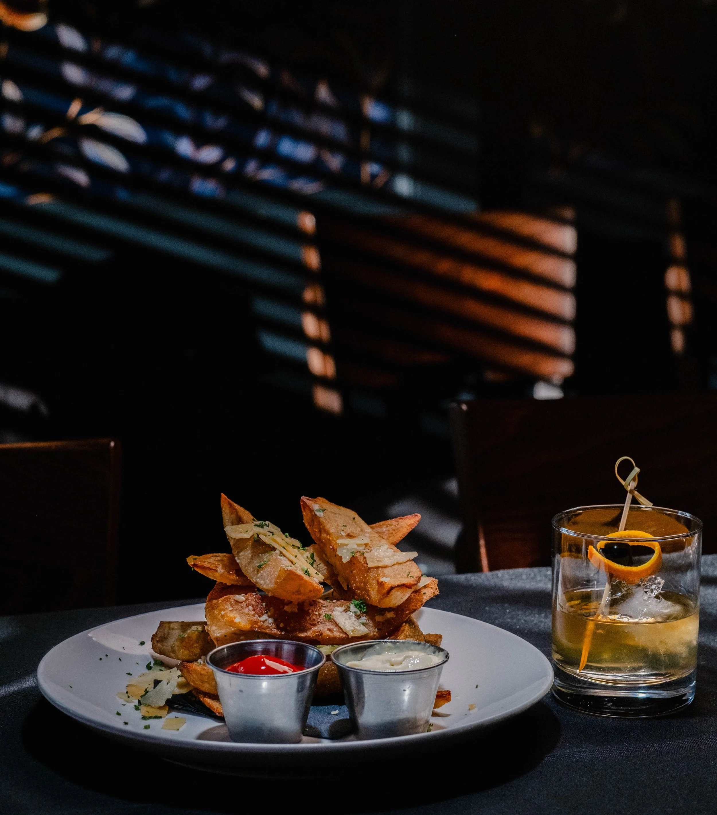 Crisp, golden, and made for the table. Our Pomme Frites are hand-cut, crisped to perfection, lightly seasoned, and served with house-made aioli.

📍Prime Steakhouse &amp; Martini Garden
Walnut Creek, CA

#primesteakhousewc #steakhouse #primerib #waln