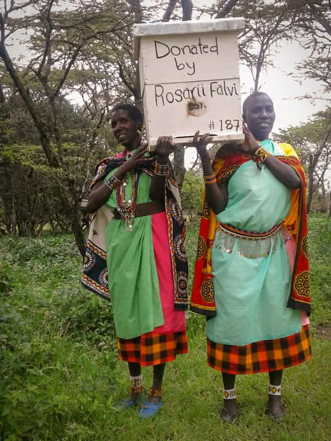 MaasaiHoney_hivedonation_Rosarii_Falvi_187.jpg