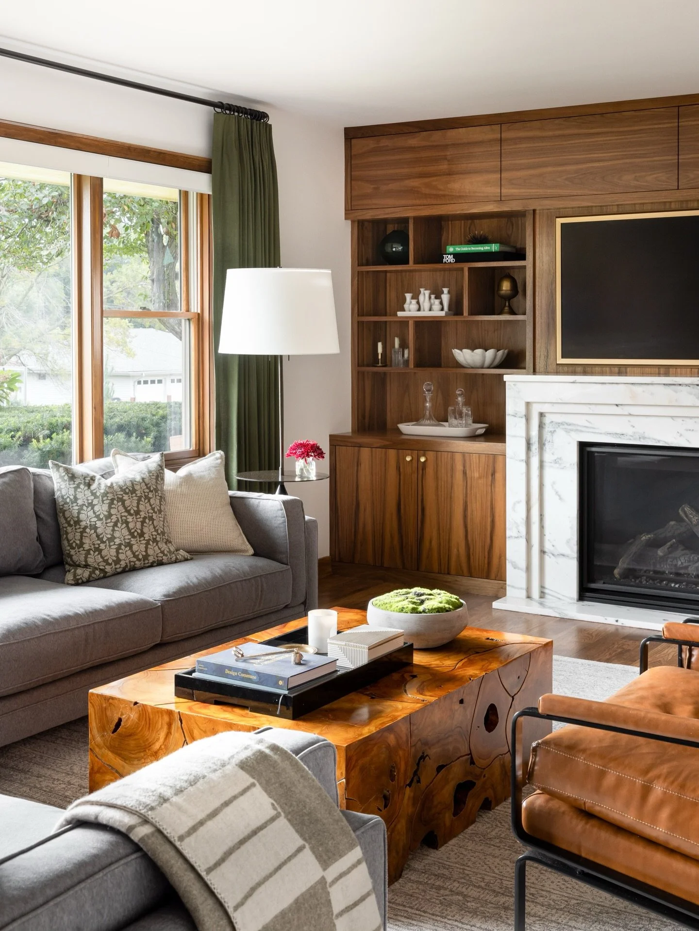 Welcome to our Mid Century Refresh project. Nestled in Dillons Fairacres, the lush greenery of the surrounding landscape heavily influenced design choices, alongside intential selections to enhance the home&rsquo;s original bones. The focus stayed cl