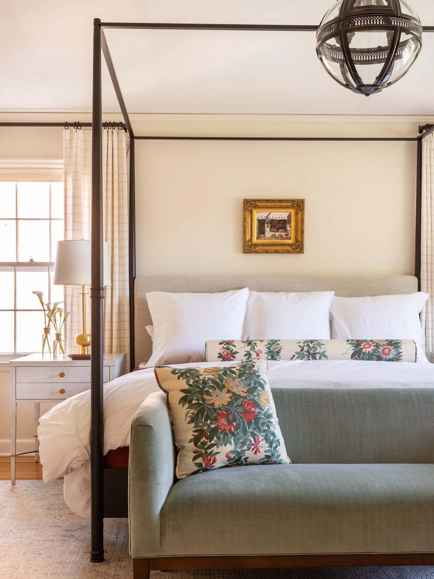 A lovely primary bedroom designed for clients in their beautiful old Georgian home. It all started with the client&rsquo;s inspiration, then I found this beautiful @jasperfurniturefabrics that kick-started the design for the entire room! 📸: @dpmulle