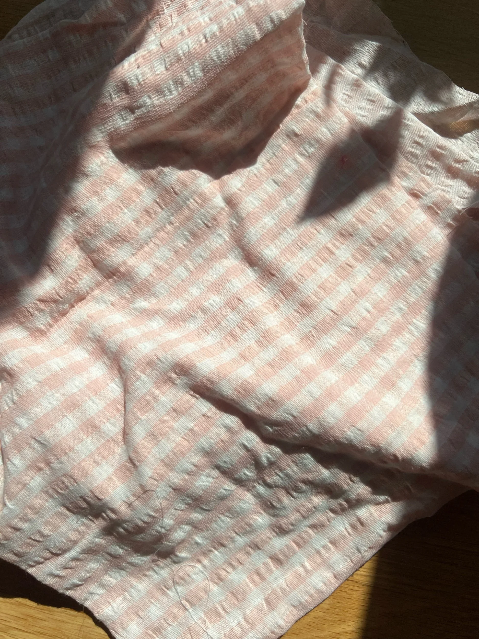 krepp hvite/rosa striper (100% bomull)