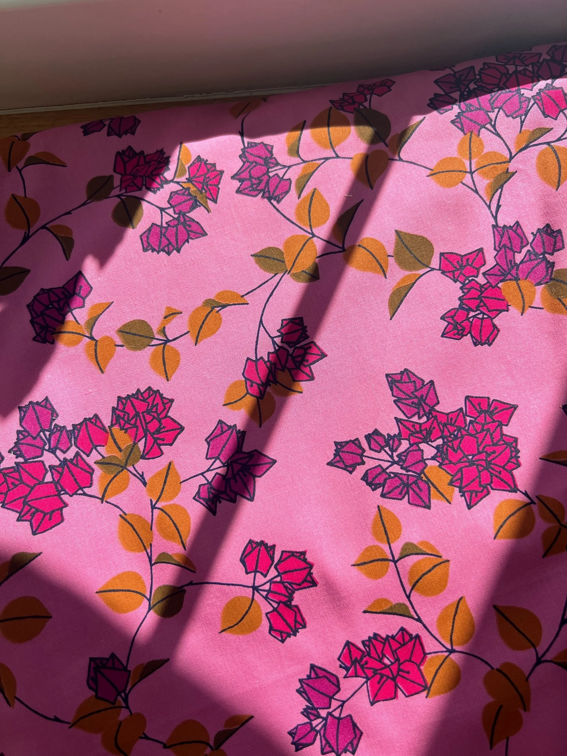rosa med rosa blomster (100% bomull)