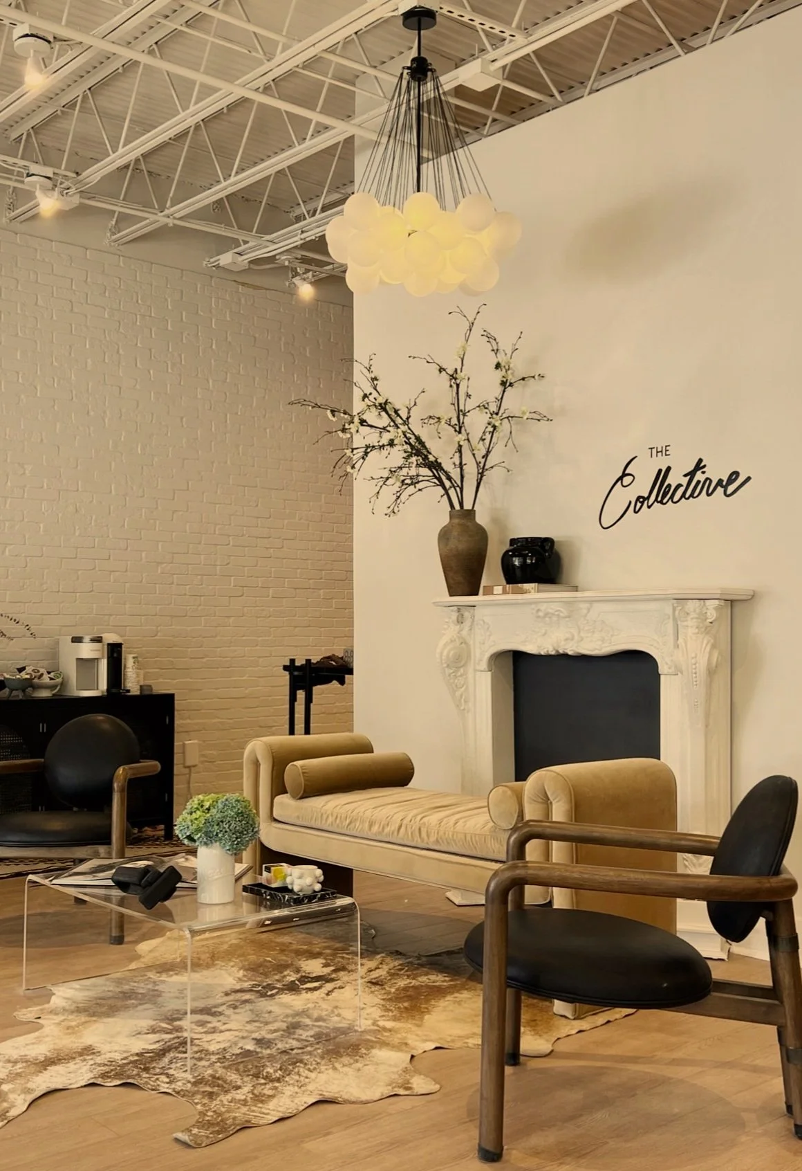The Collective a Salon