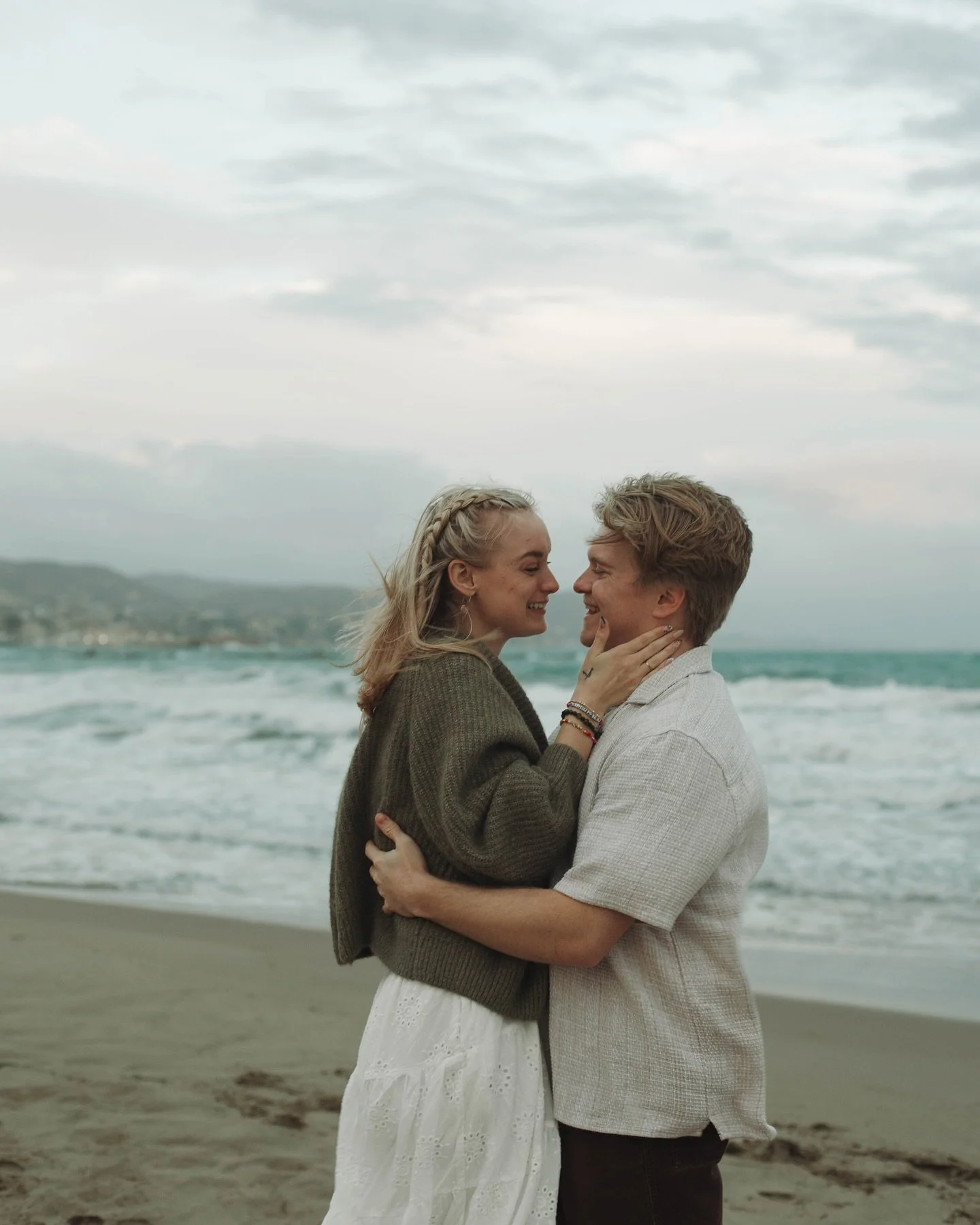 Yeah I don&rsquo;t think I&rsquo;ll ever get over these photos of Malorie and Reed in Alicante

#elopementphotography #europephotographer #alicantespain #couplesphotography #weddingphotography #europewedding #europeelopement #engagementphotography #e