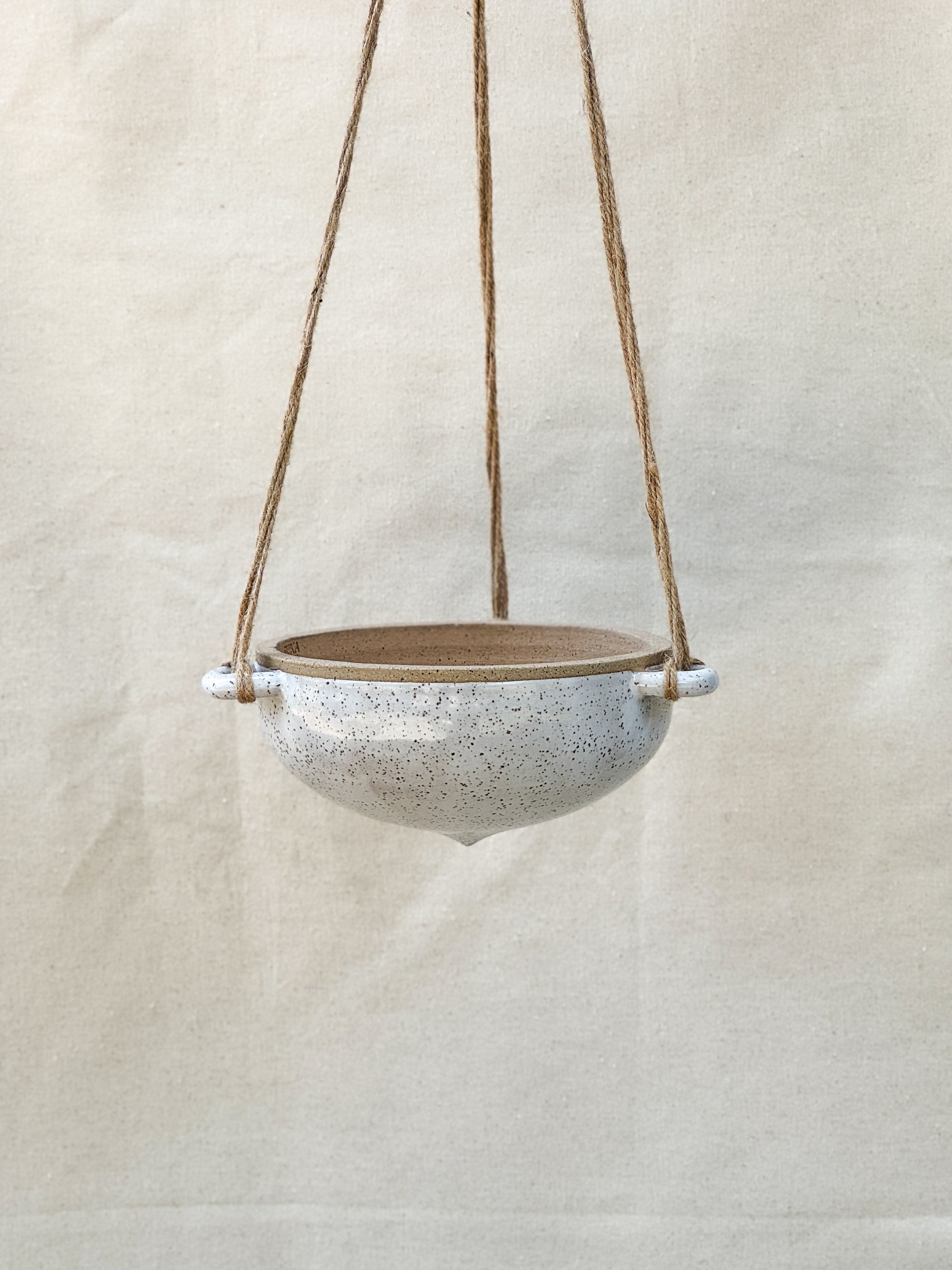 Hanging Planter in Gloss White