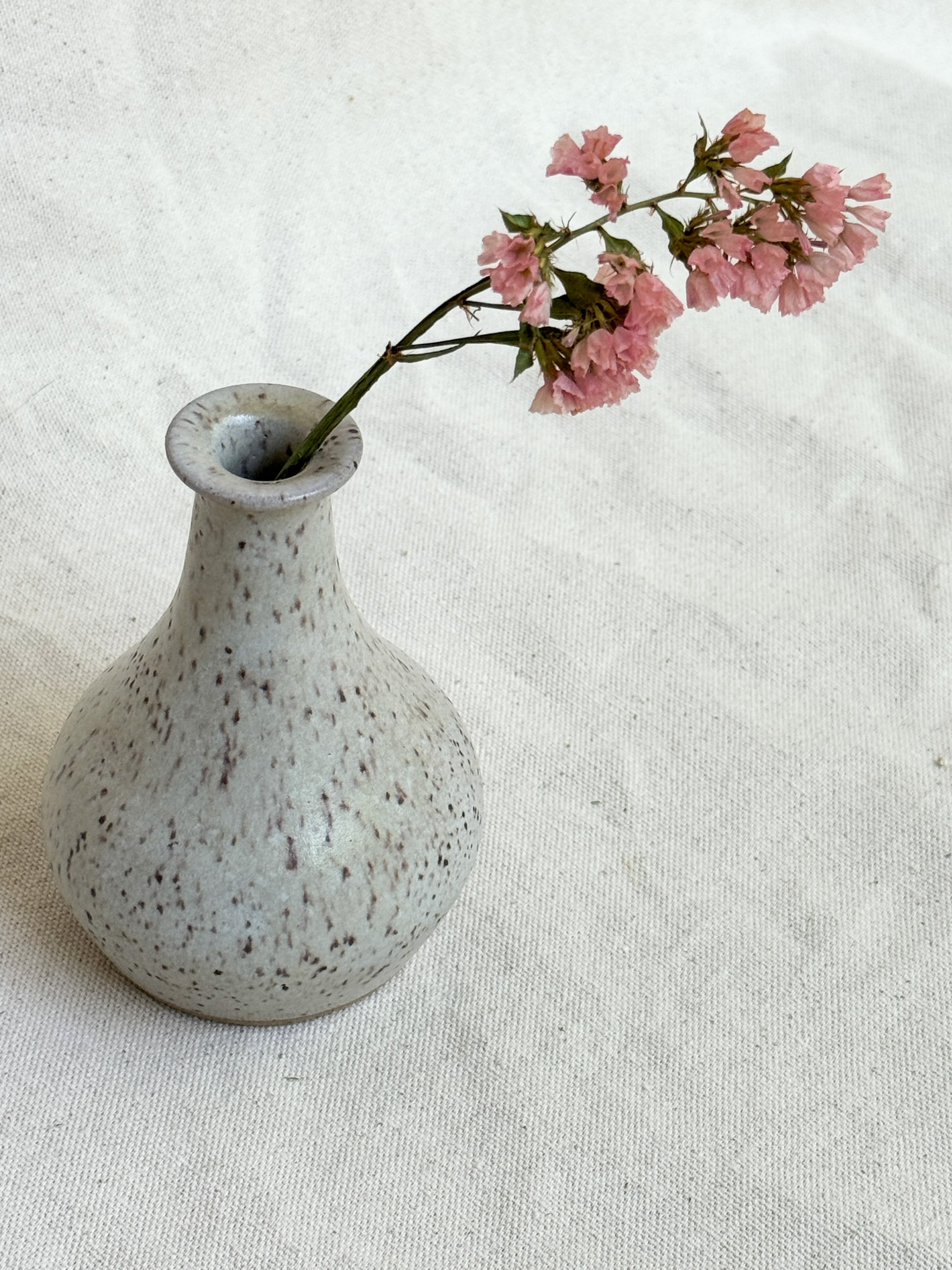 Bud Vase in Winter White