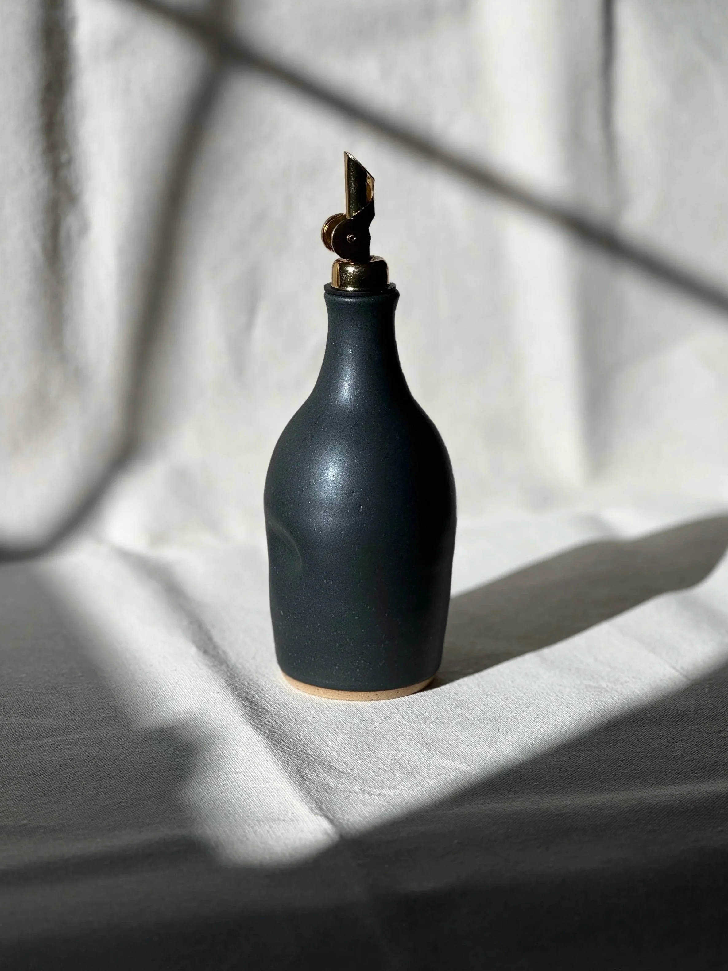 Oil Cruet in Satin Black