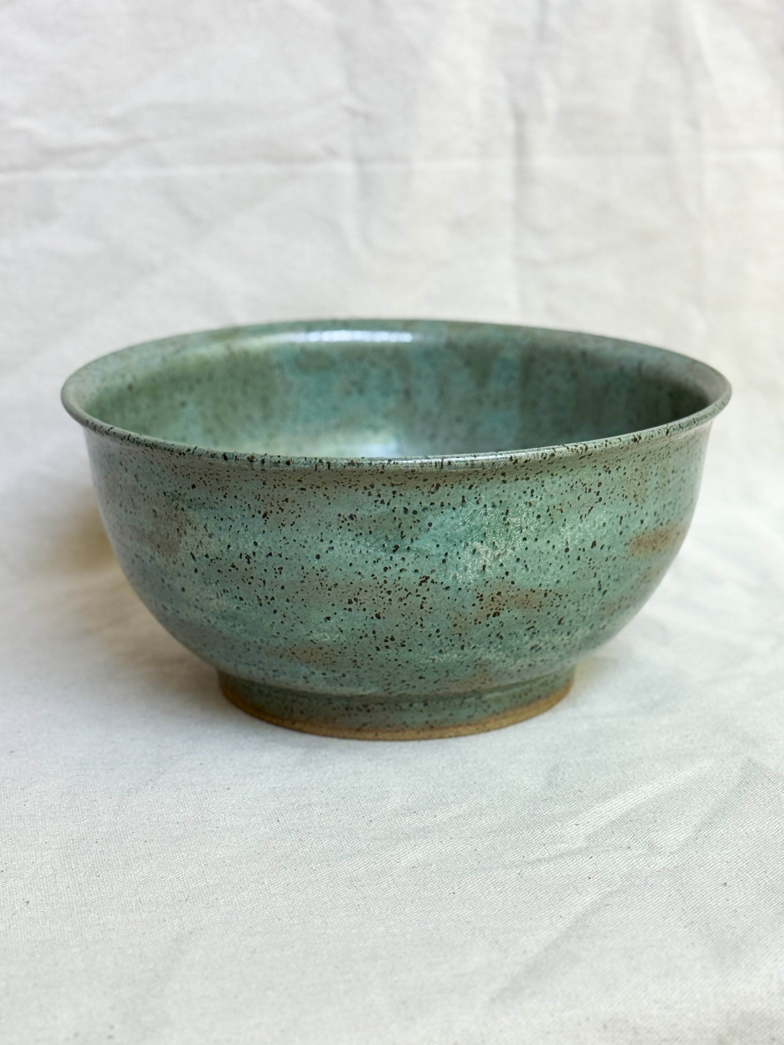 Serving Bowl in Frosted Sage