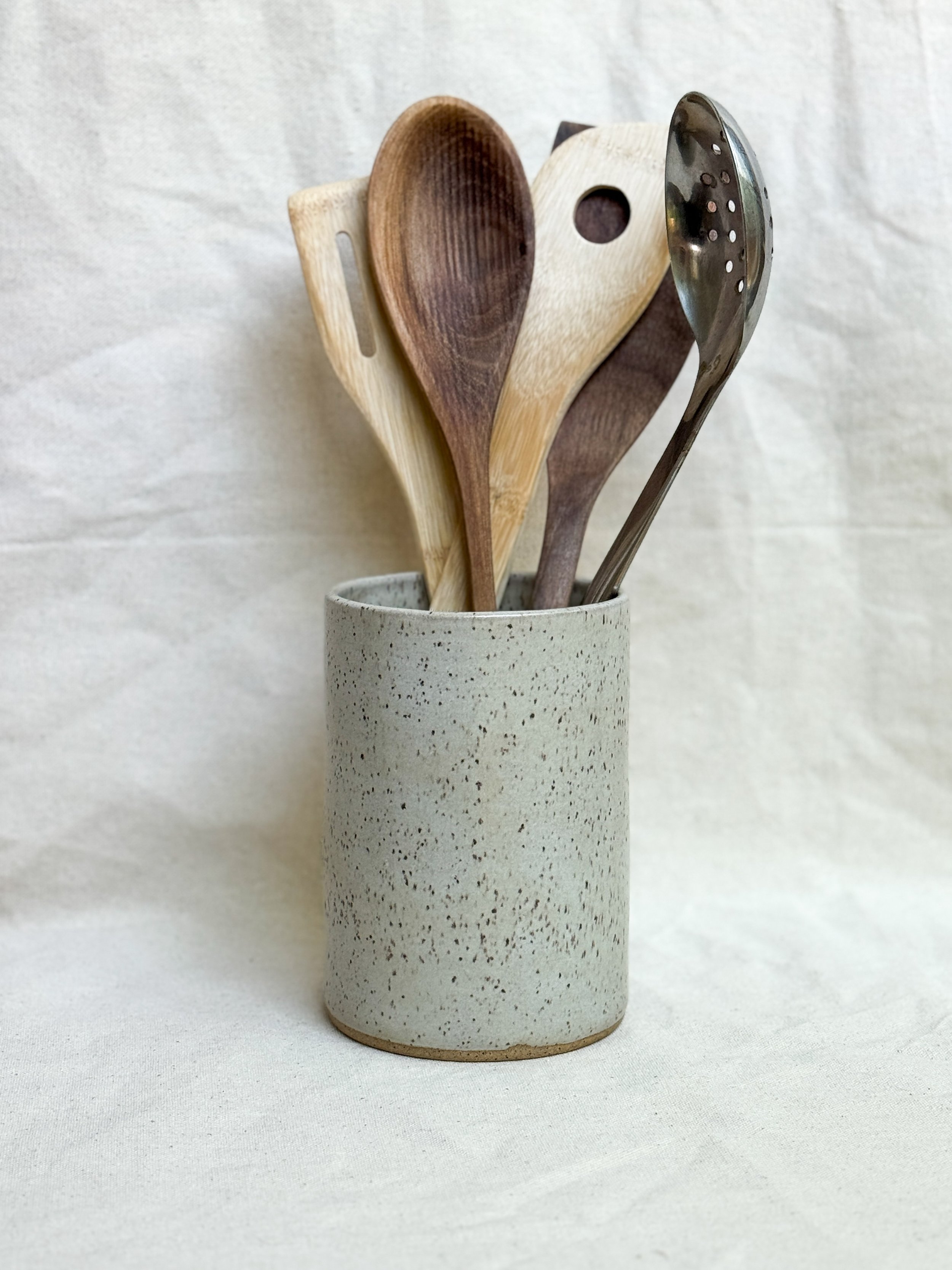 Utensil Crock in Winter White