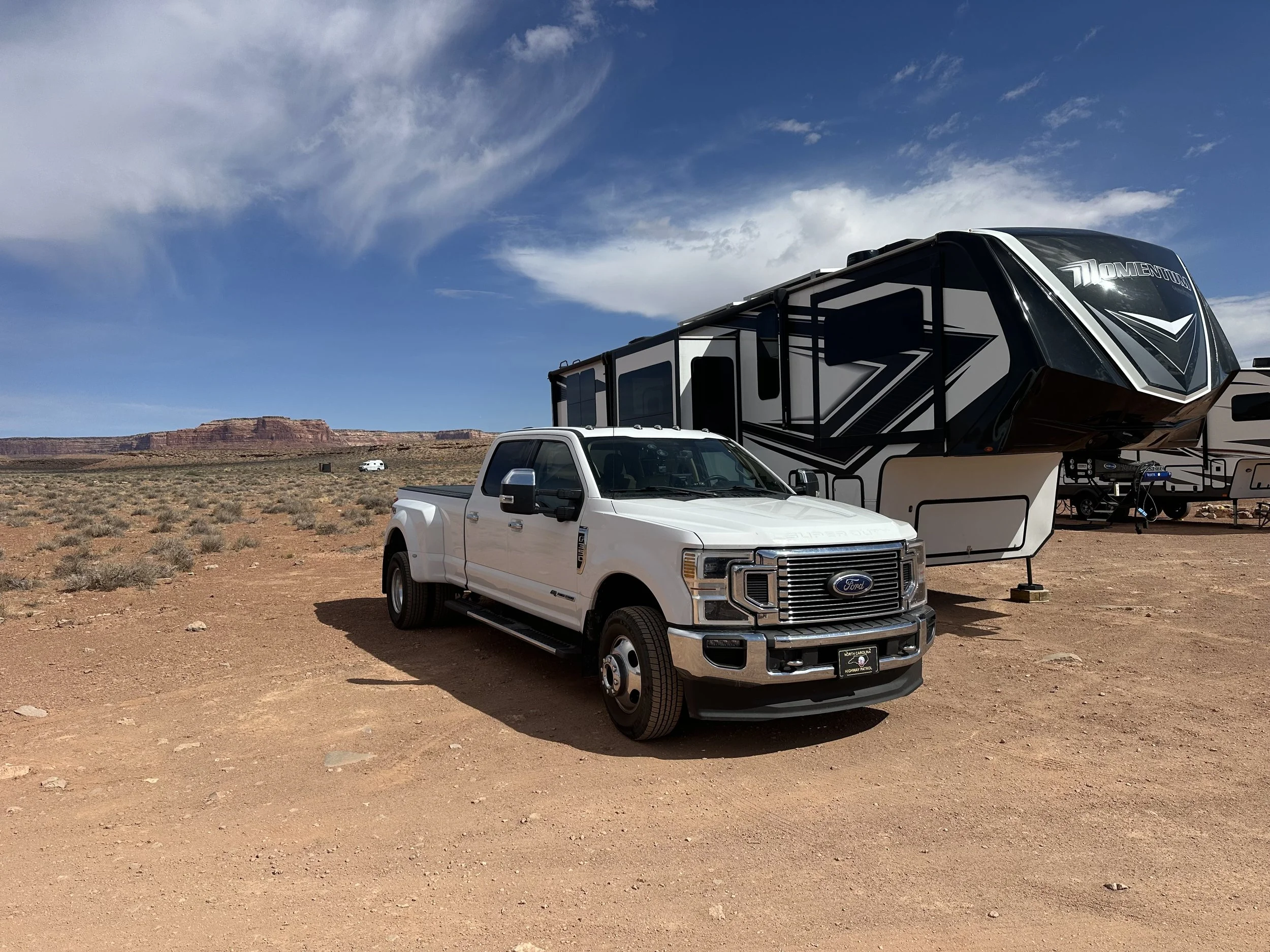 Duane &amp; Belinda of All About the Banks's rig (fifth wheel and truck)