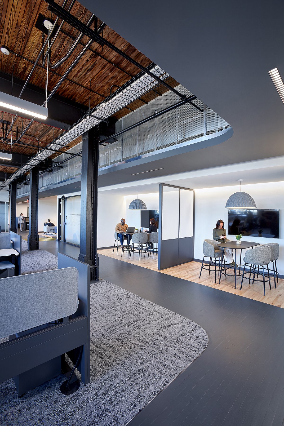 CC9_Break Out Flex_1800x1200.jpg