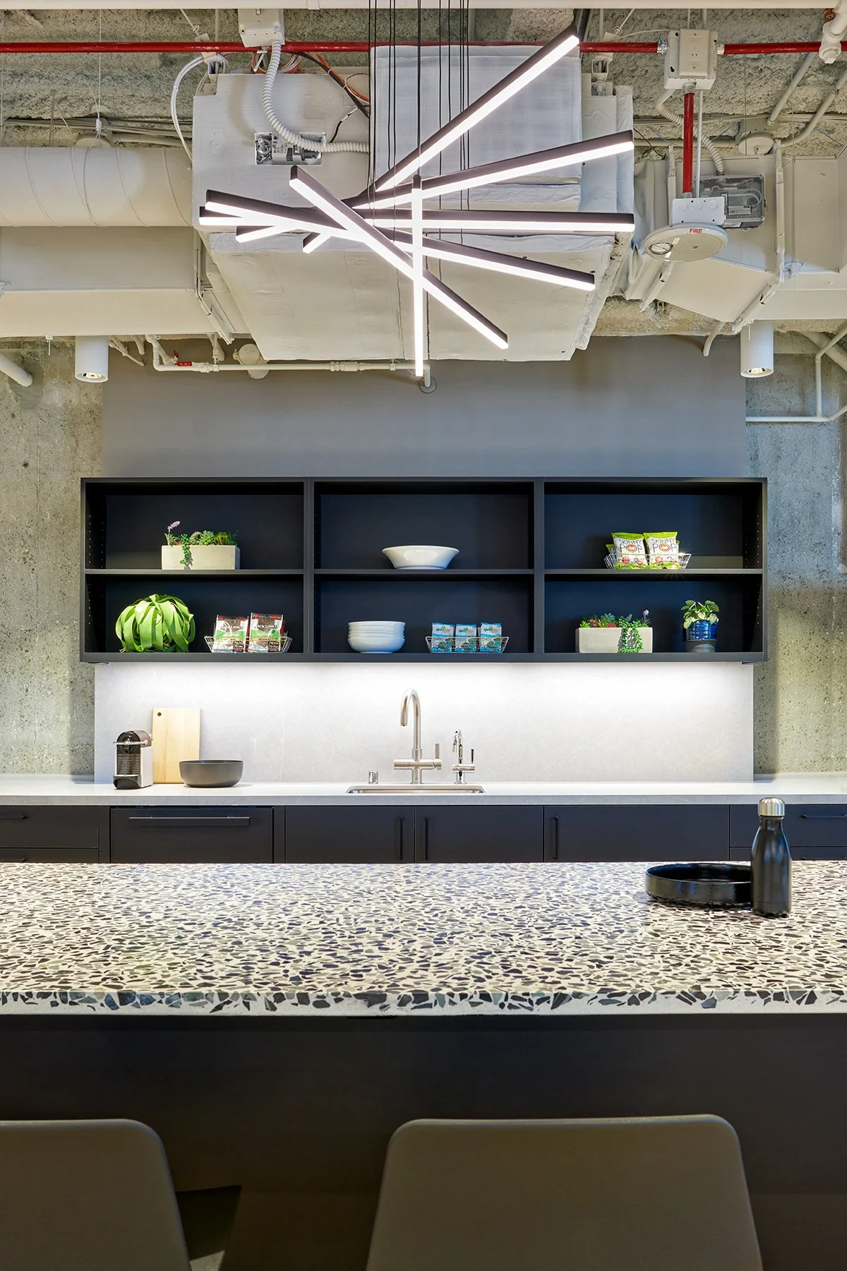 SentinelOne_breakroom_detail_1800x1200.jpg