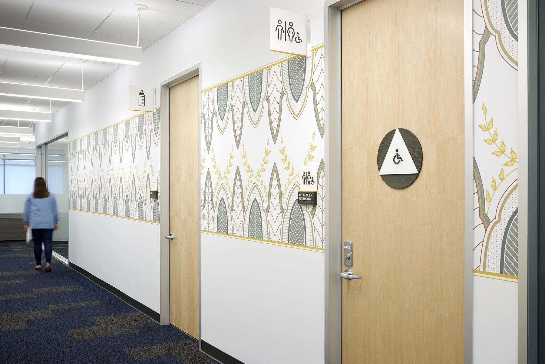 Workday_Fl.3_restroom_corridor_4x6.jpg