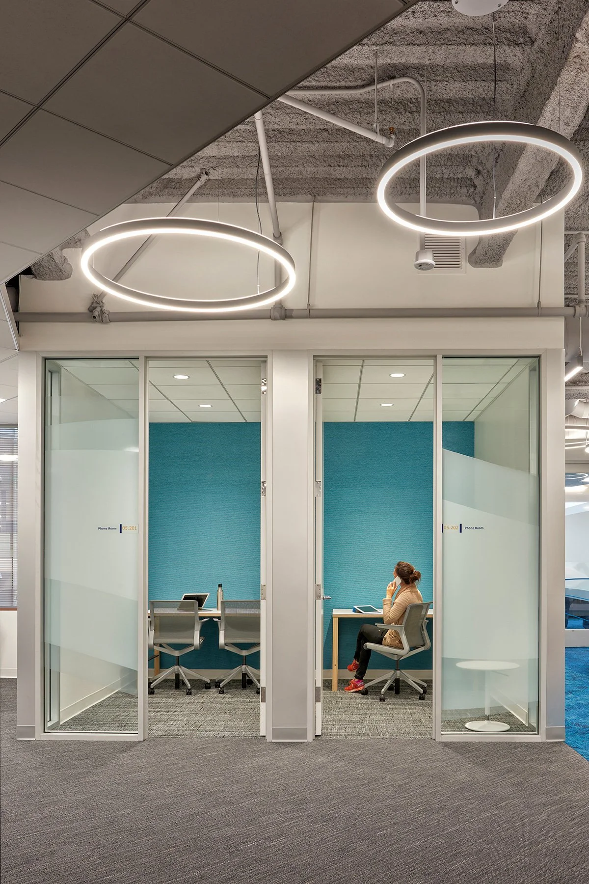 Confidential-Client_PhoneRoom_Air_1200x1800.jpg