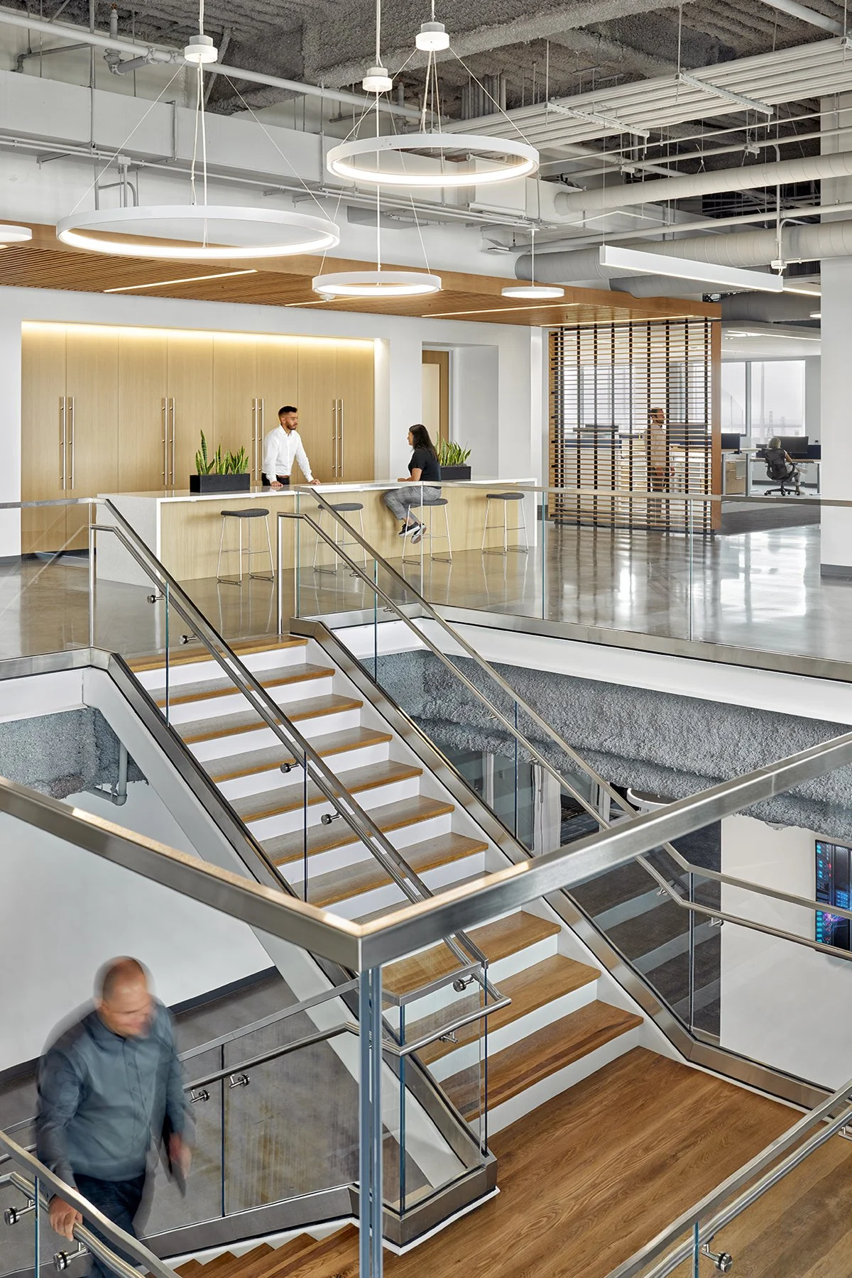 CC8_Interconnecting Stair with Break Area_1800x1200.jpg